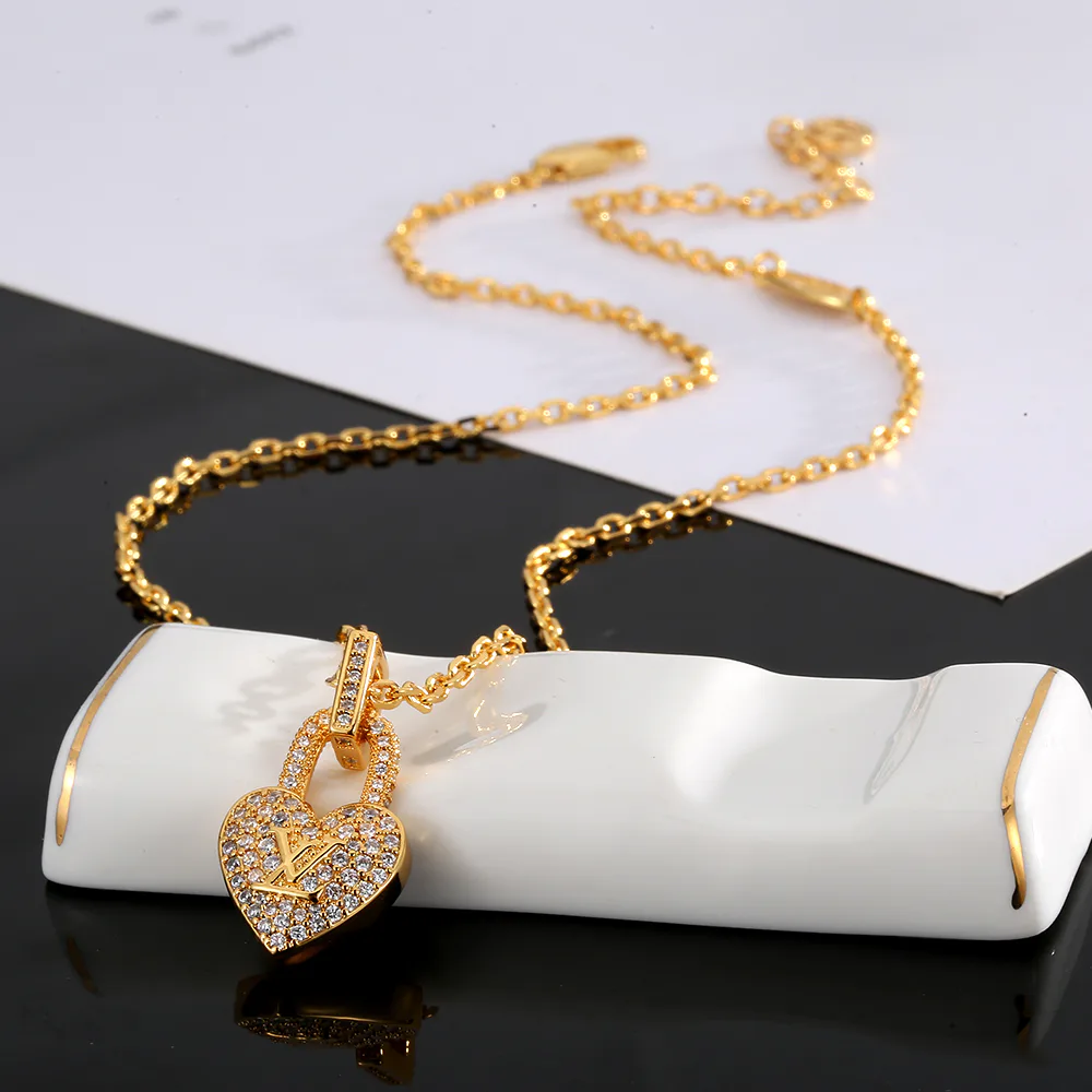 Бижутерия Louis Vuitton 17844195