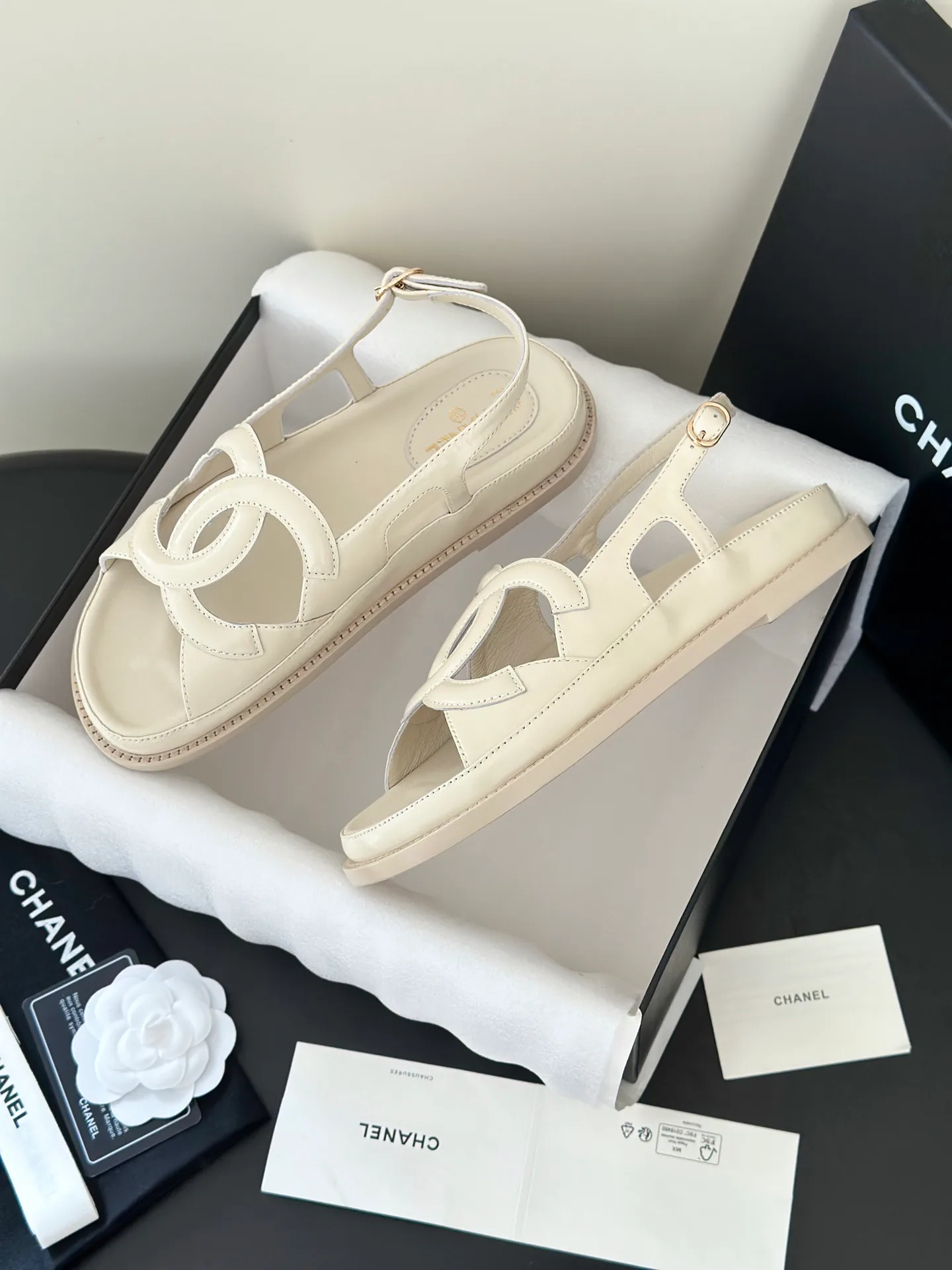 Босоножки Женские Chanel 18143027