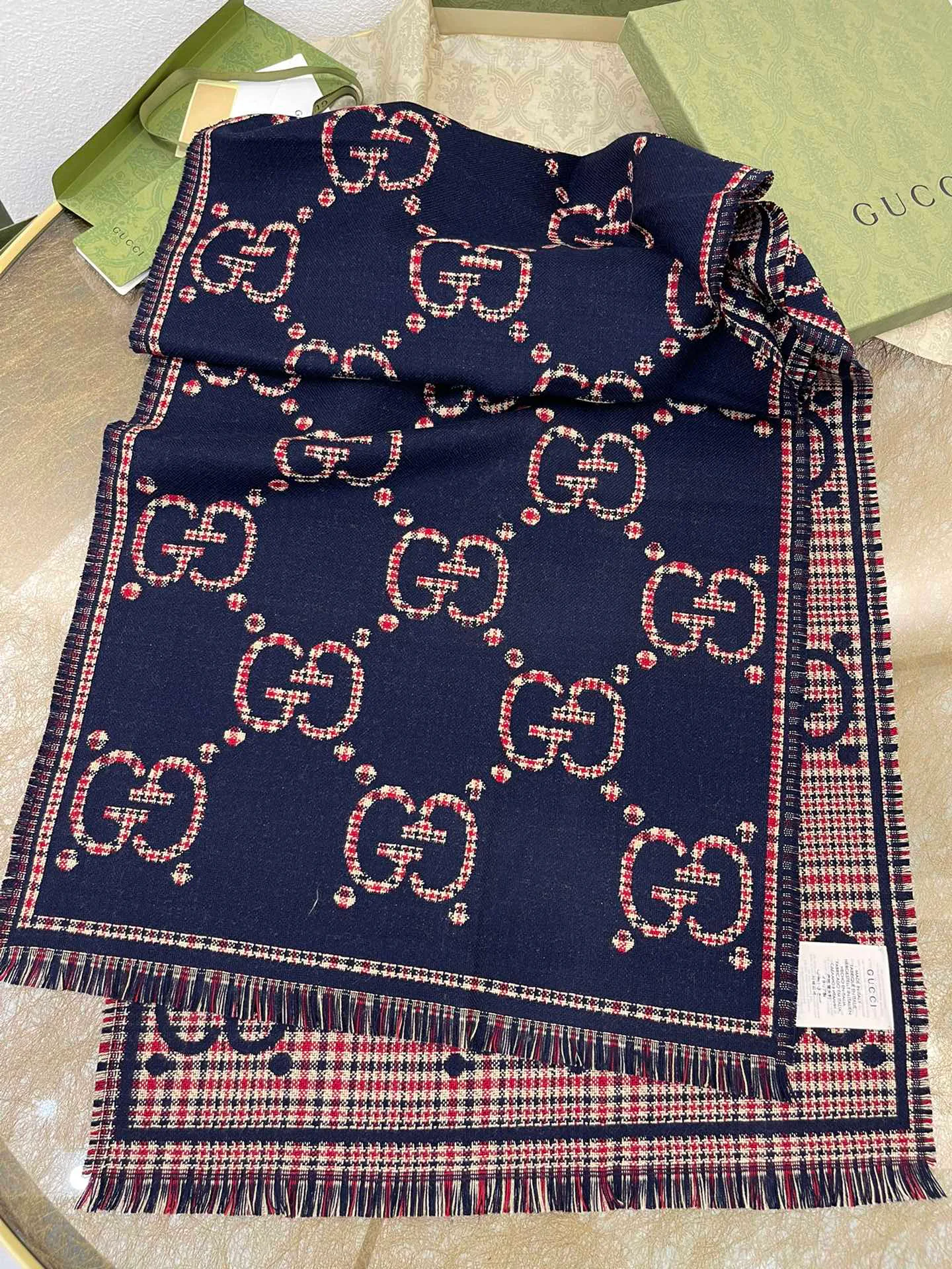 Шарфы Gucci 210185