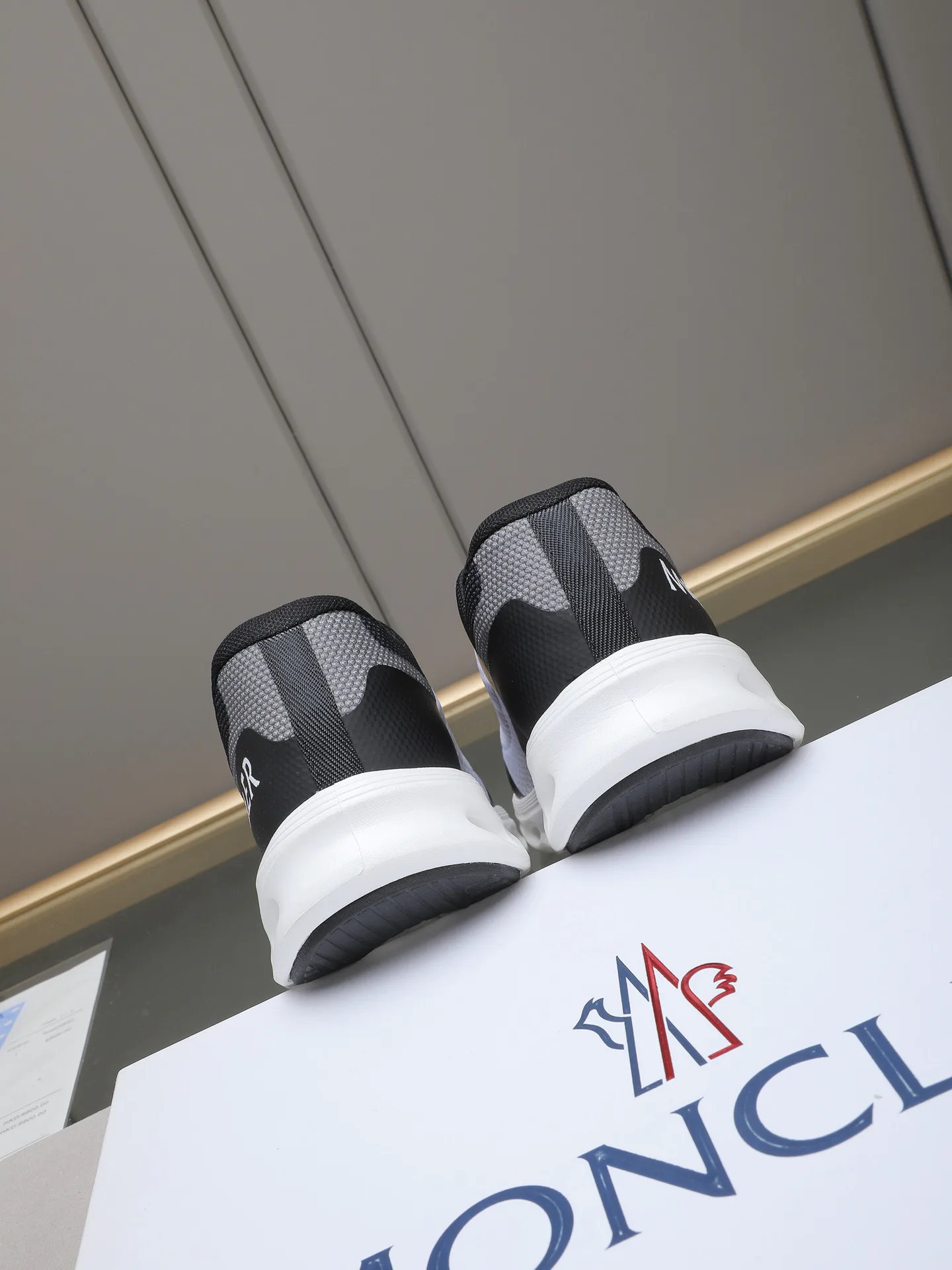 Кроссовки Мужские Moncler 382777