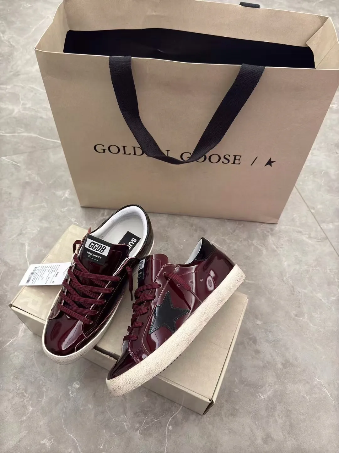Кроссовки Женские Golden Goose 18265590