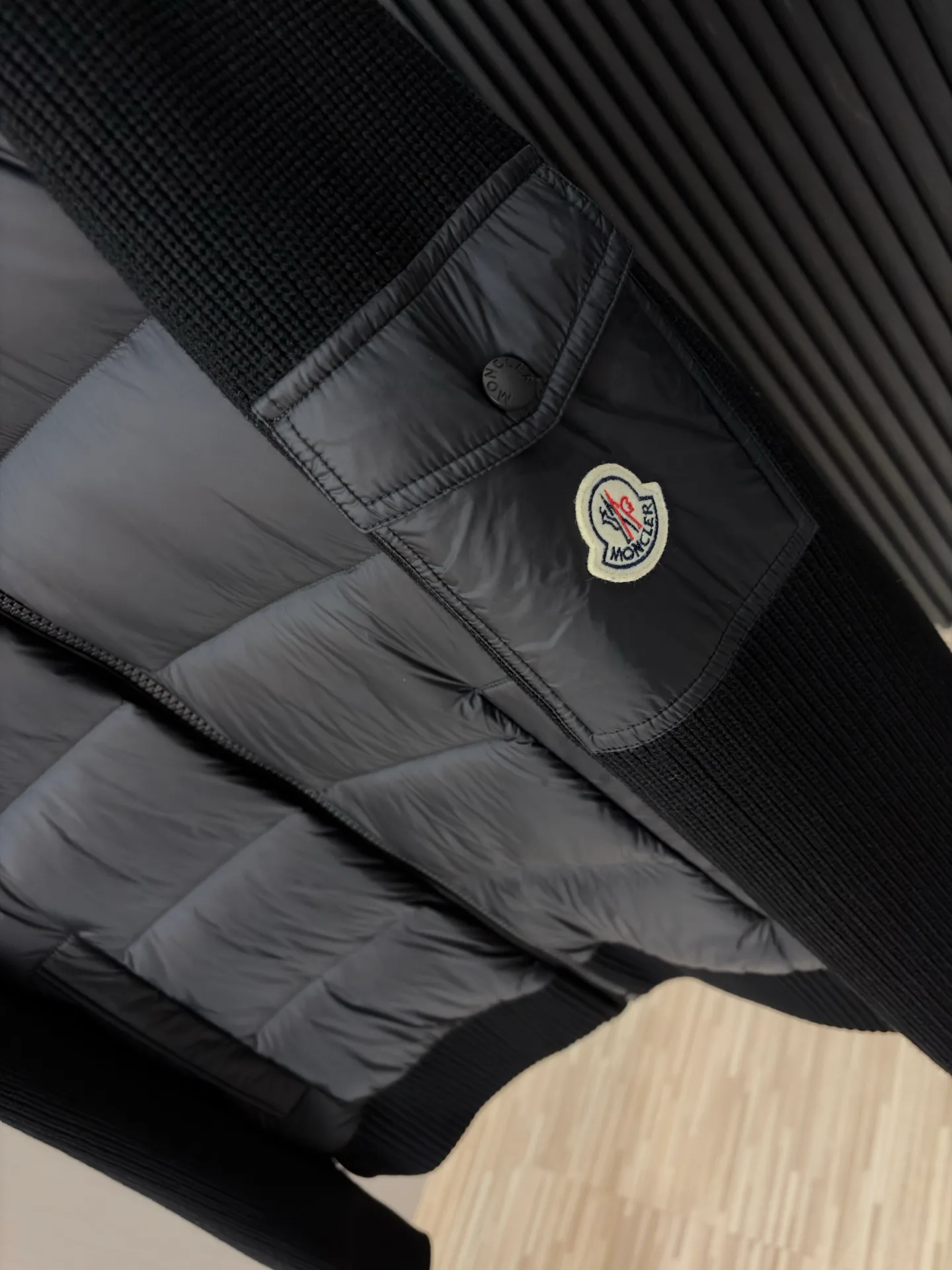 Куртки И Пуховики Женские Moncler 18391737