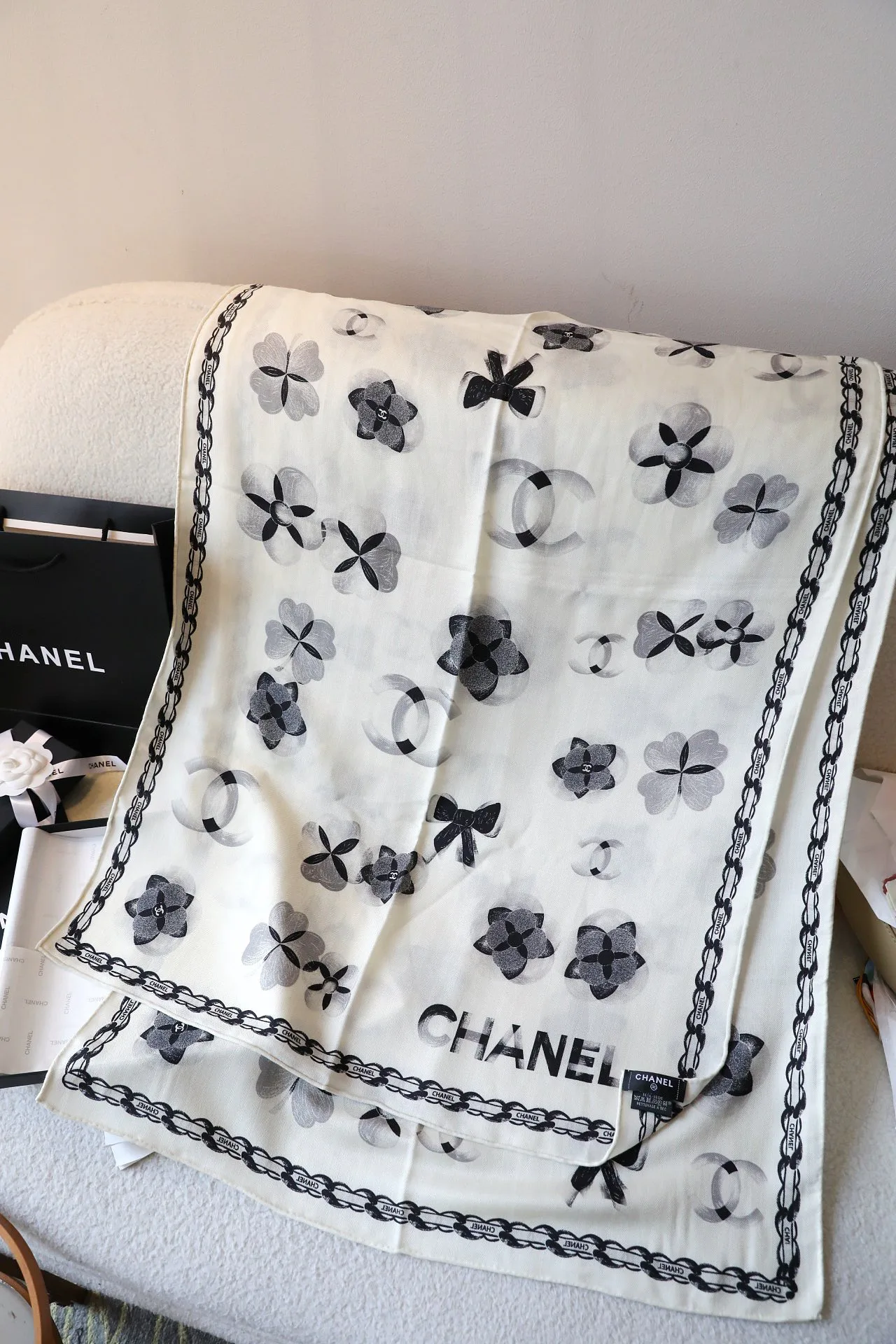 Шарфы Chanel 11631792