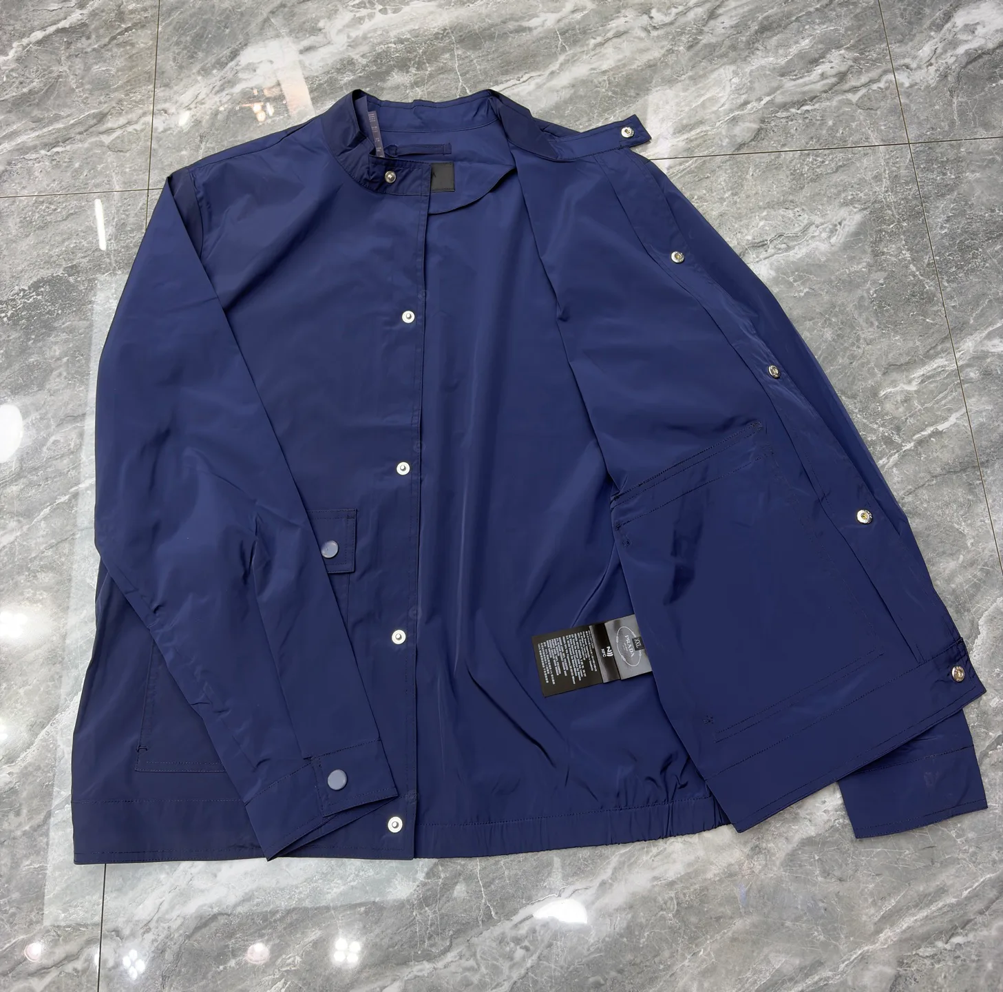 Куртки И Пуховики Мужские Prada 11690862