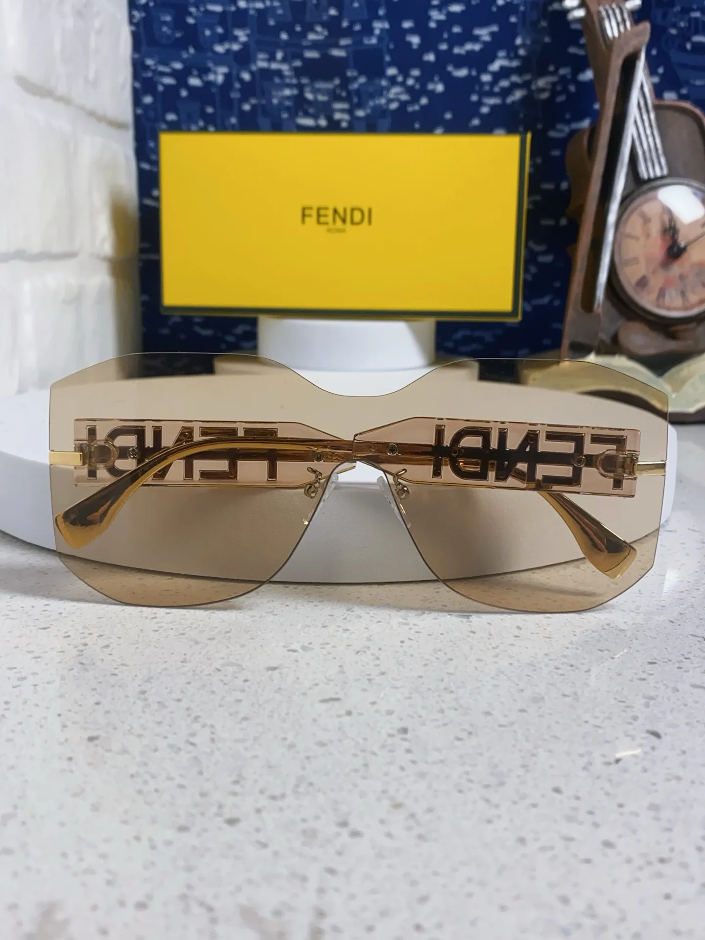 Очки Fendi 13135716