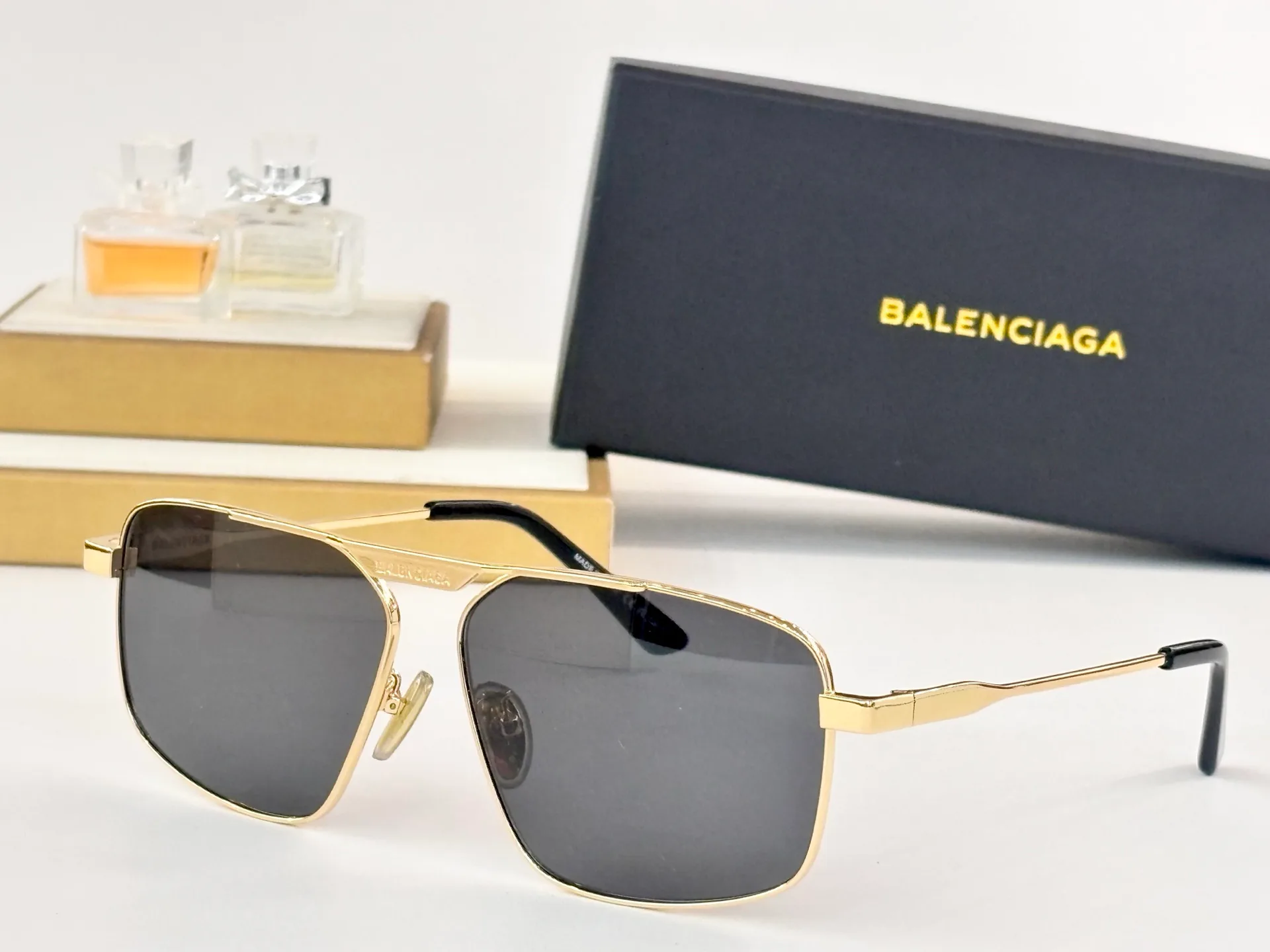 Очки Balenciaga 13389358