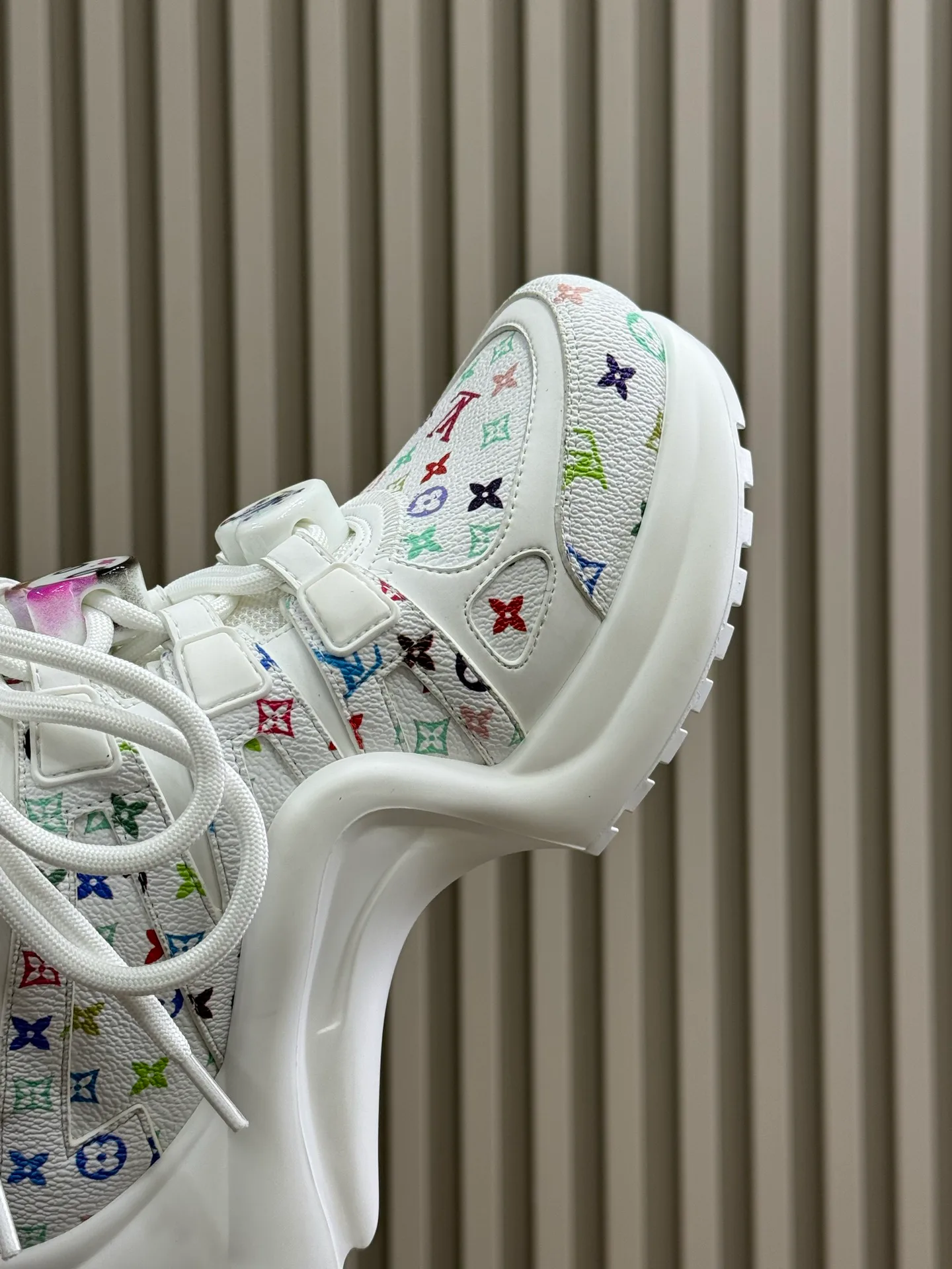 Кроссовки Женские Louis Vuitton 28556