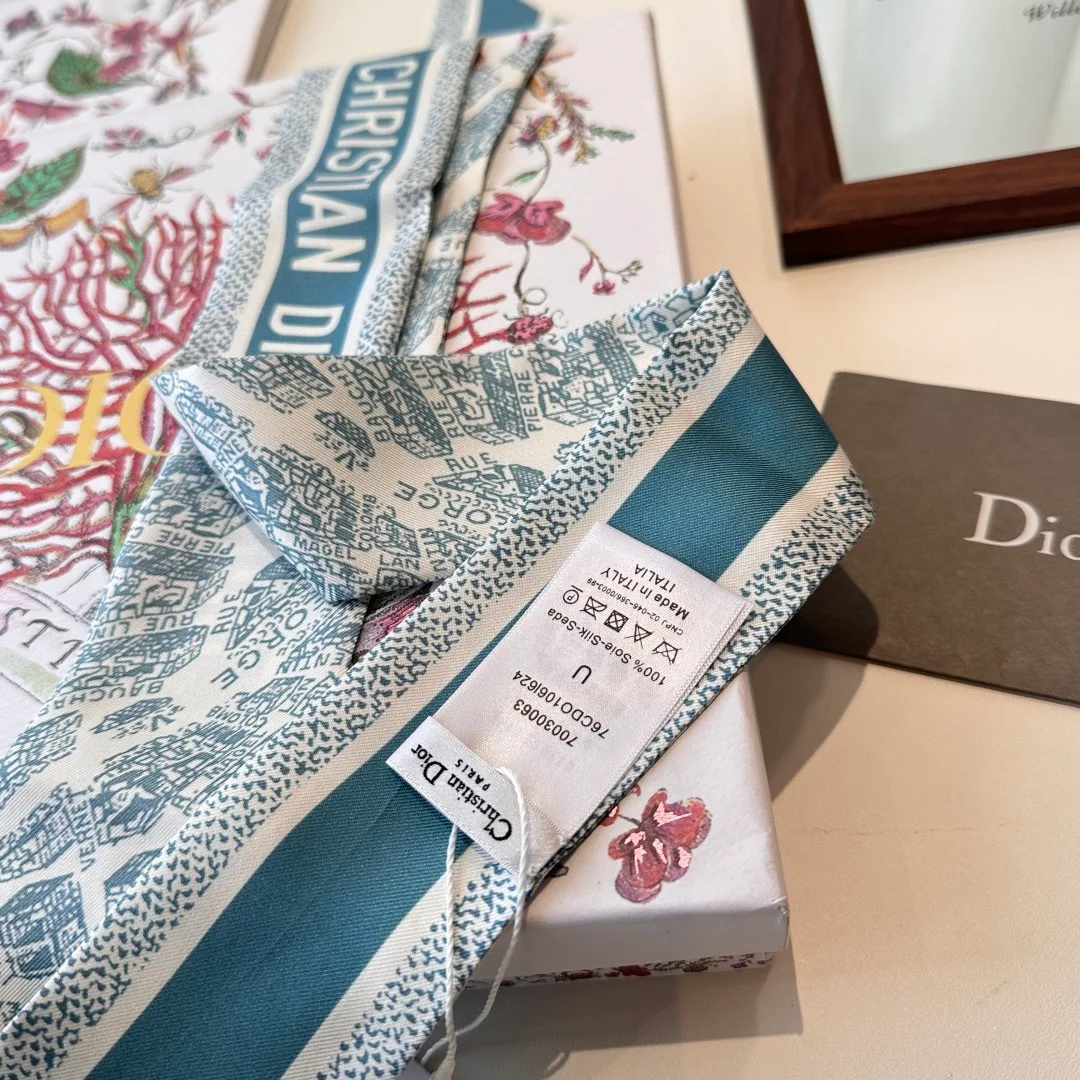 Платки Christian Dior 11776850