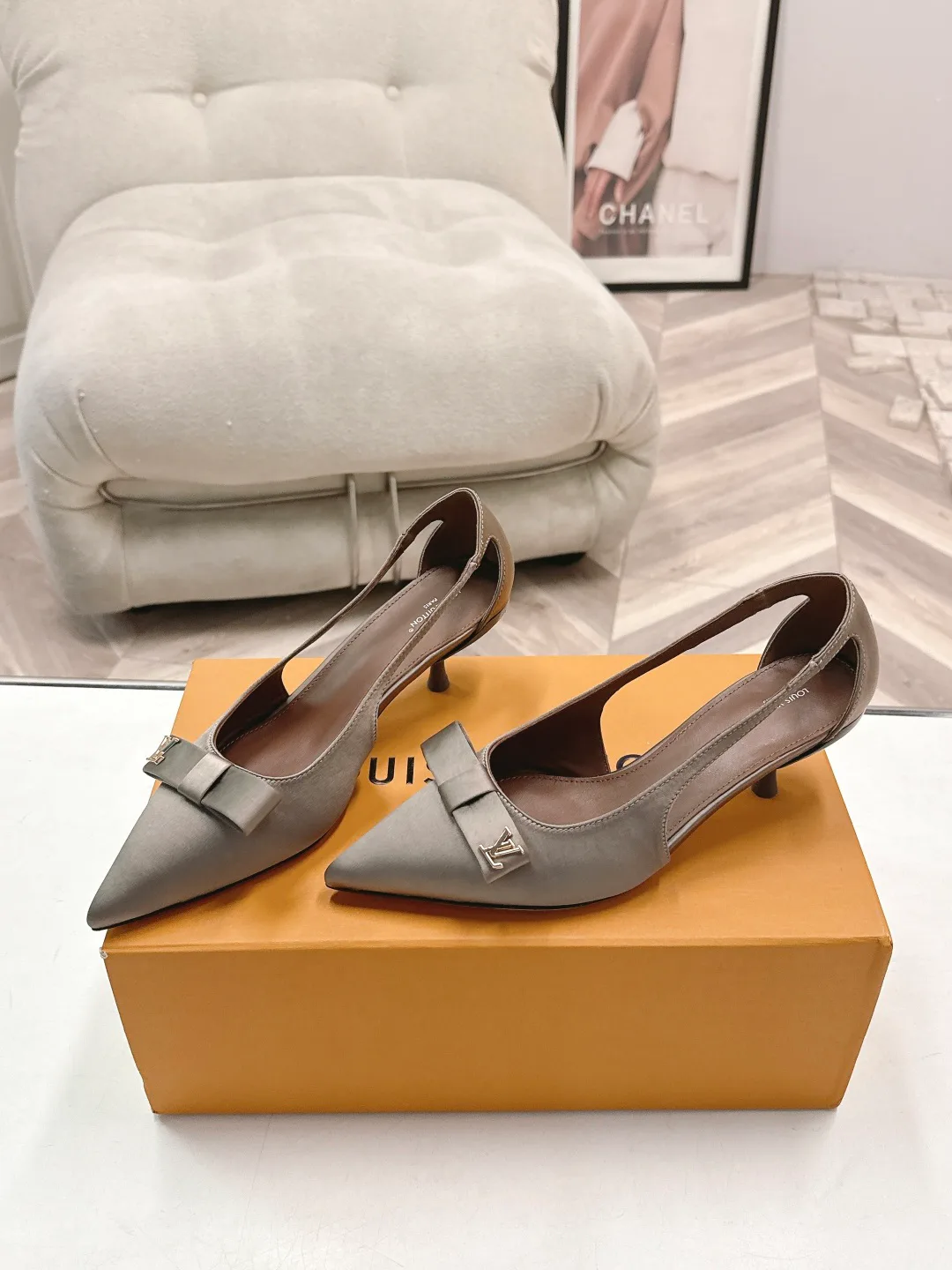 Туфли Женские Louis Vuitton 17578120