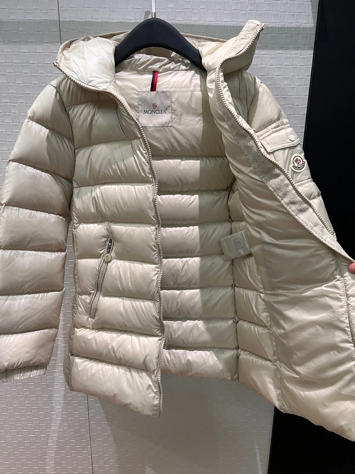 Куртки И Пуховики Женские Moncler 1693607
