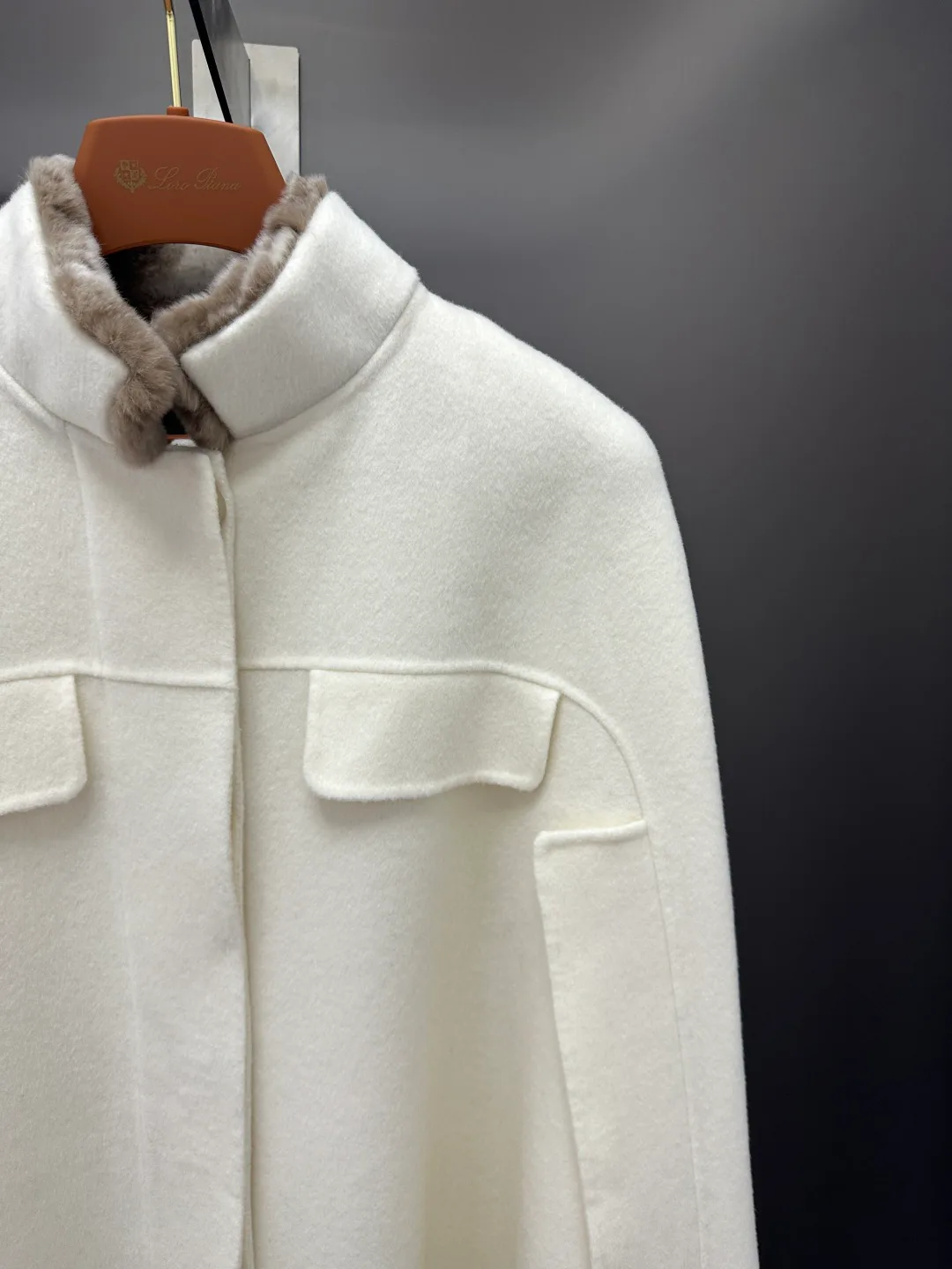 Пальто Женские Loro Piana 18226713