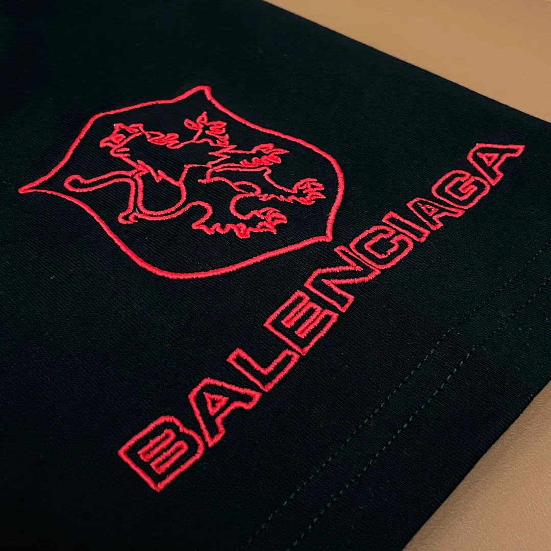 Футболки Женские Balenciaga 12538556