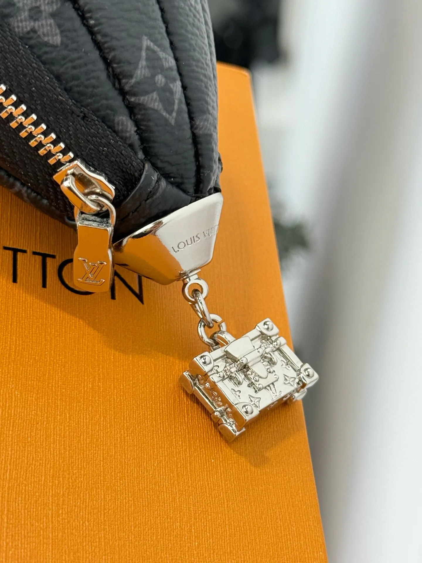 Ключницы Louis Vuitton 17897127