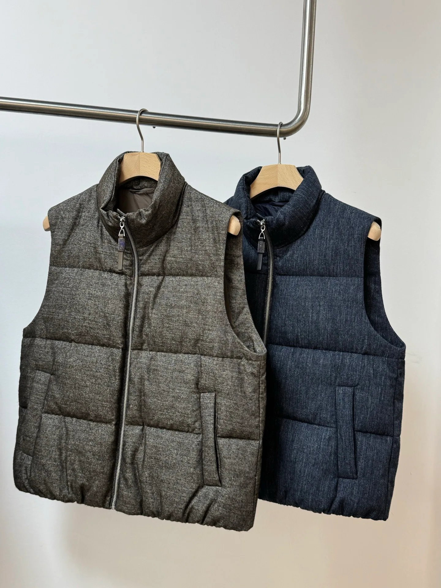 Жилеты Женские Brunello Cucinelli 18106260