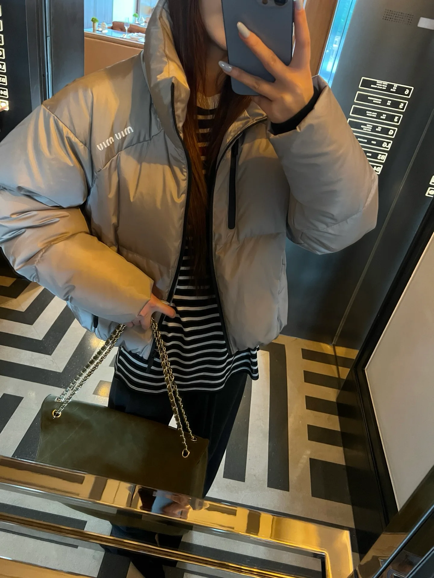 Куртки И Пуховики Женские Miu Miu 18108735