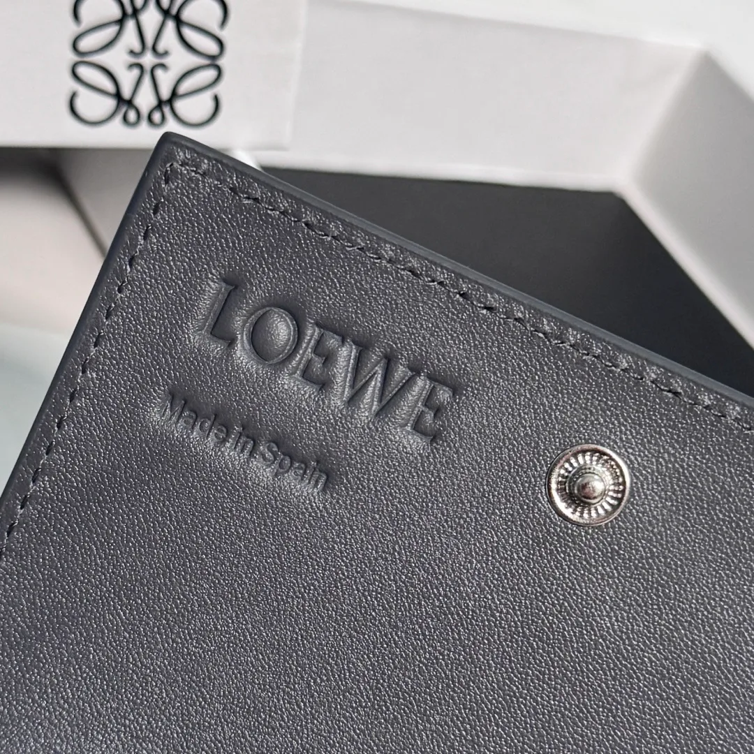 Клатчи Женские Loewe 17927446