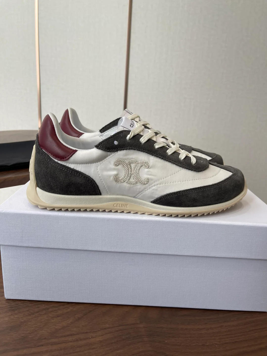 Кроссовки Женские Celine 11350585