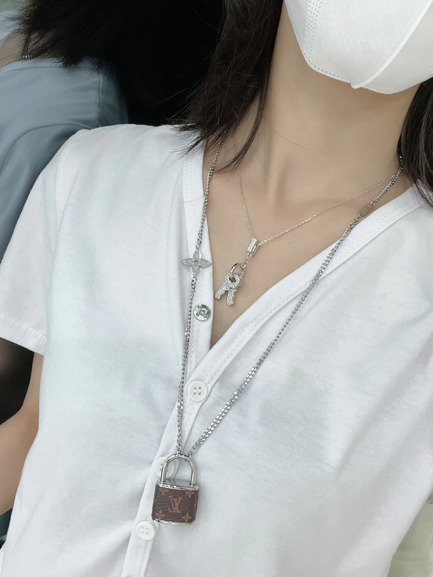 Бижутерия Louis Vuitton 1244