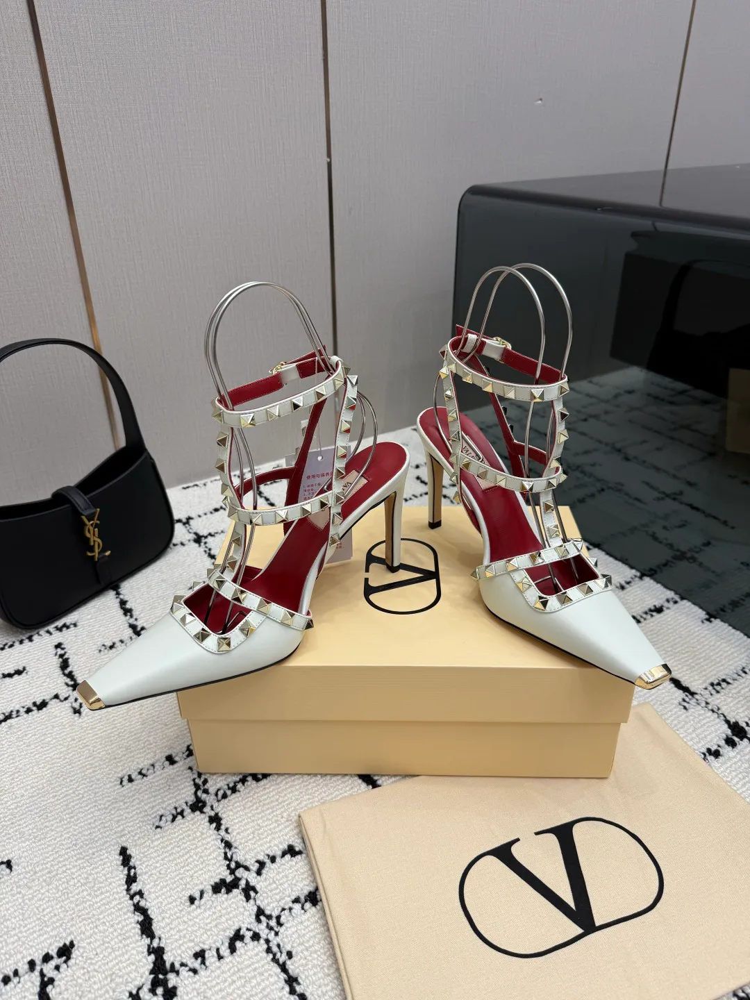 Босоножки Женские Valentino 17594483
