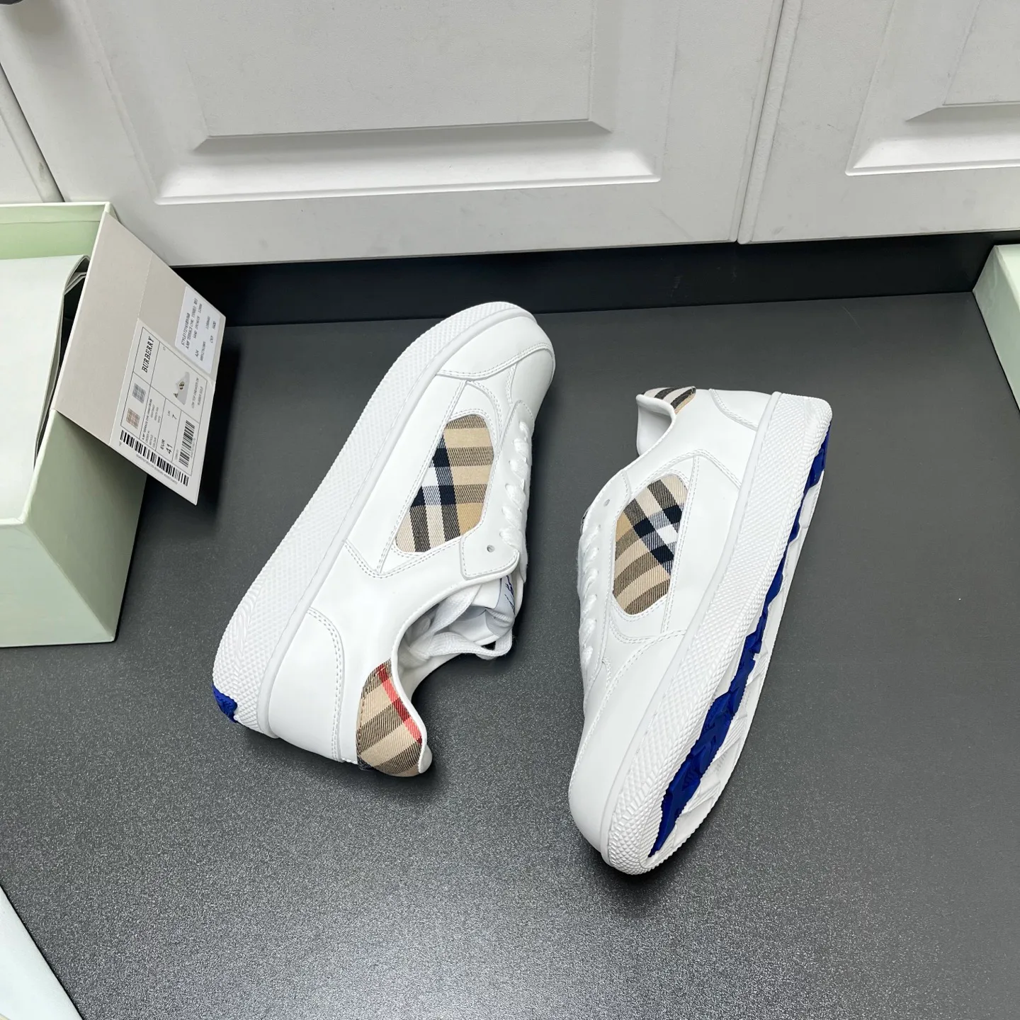 Кроссовки Женские Burberry 9998348