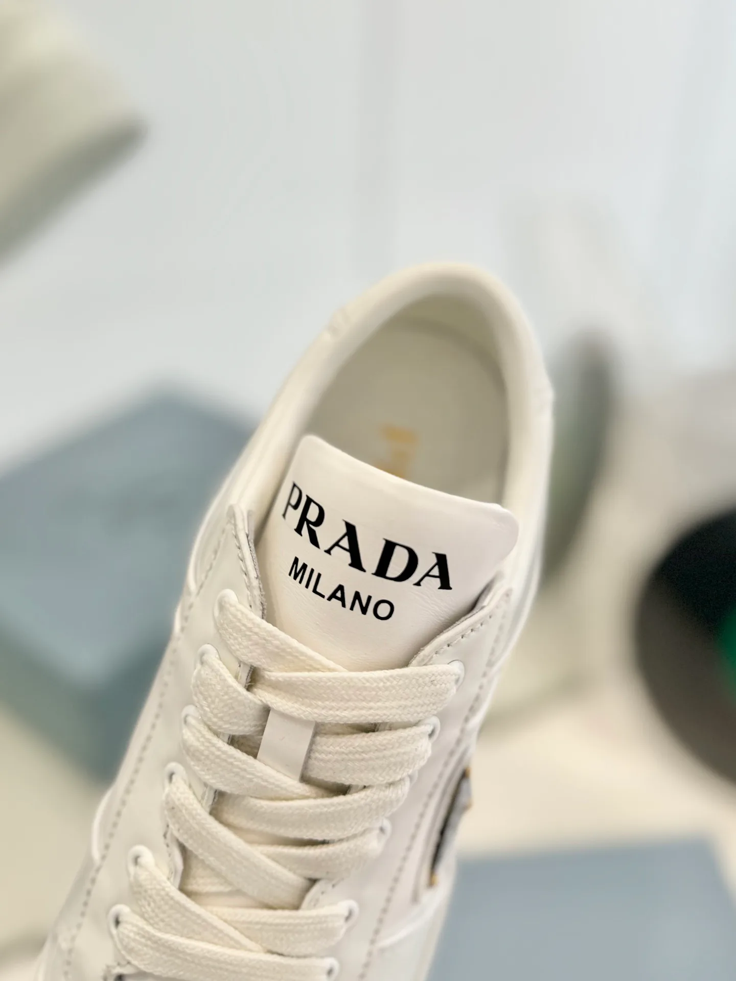 Кроссовки Женские Prada 9593854