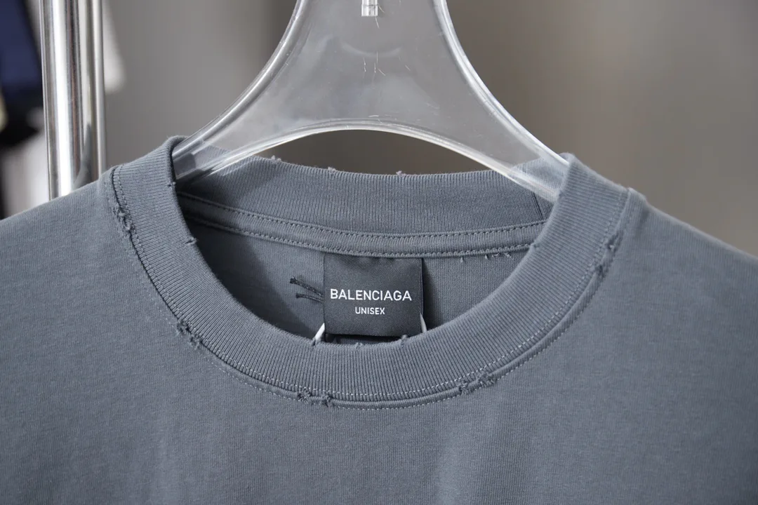 Футболки Женские Balenciaga 5405591