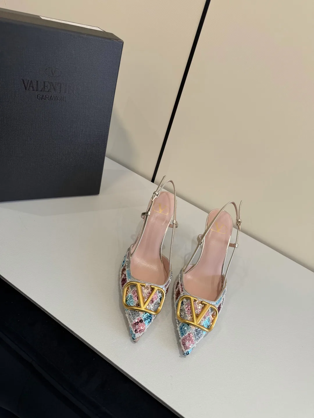 Босоножки Женские Valentino 11608805