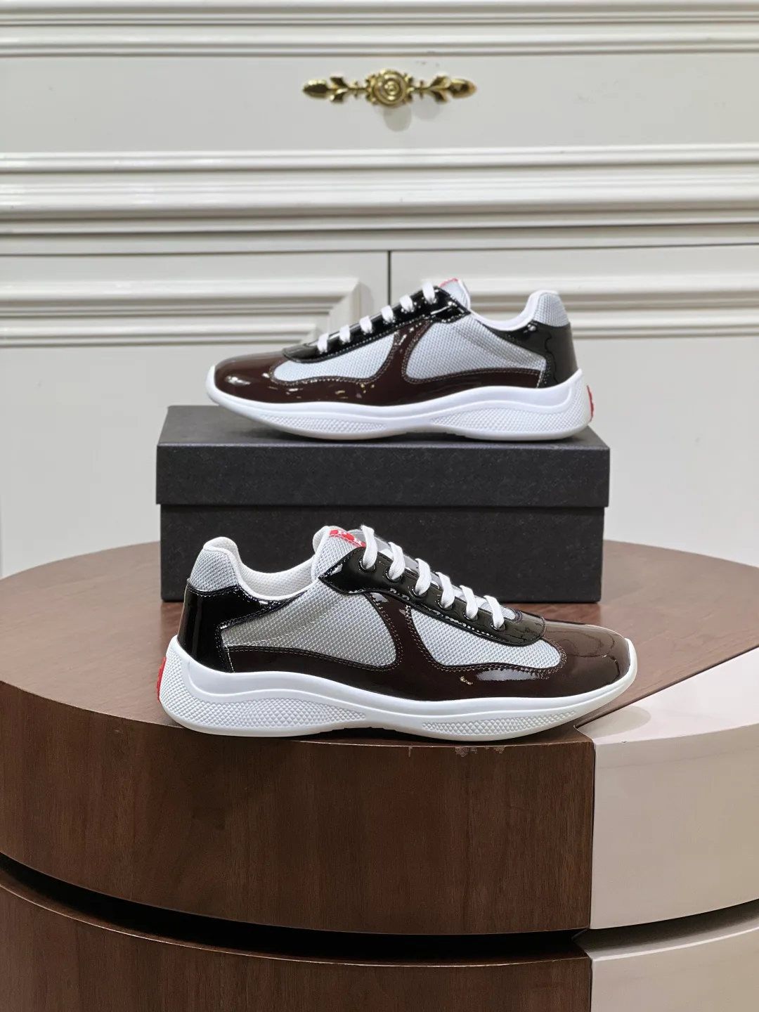 Кроссовки Женские Prada 17682034