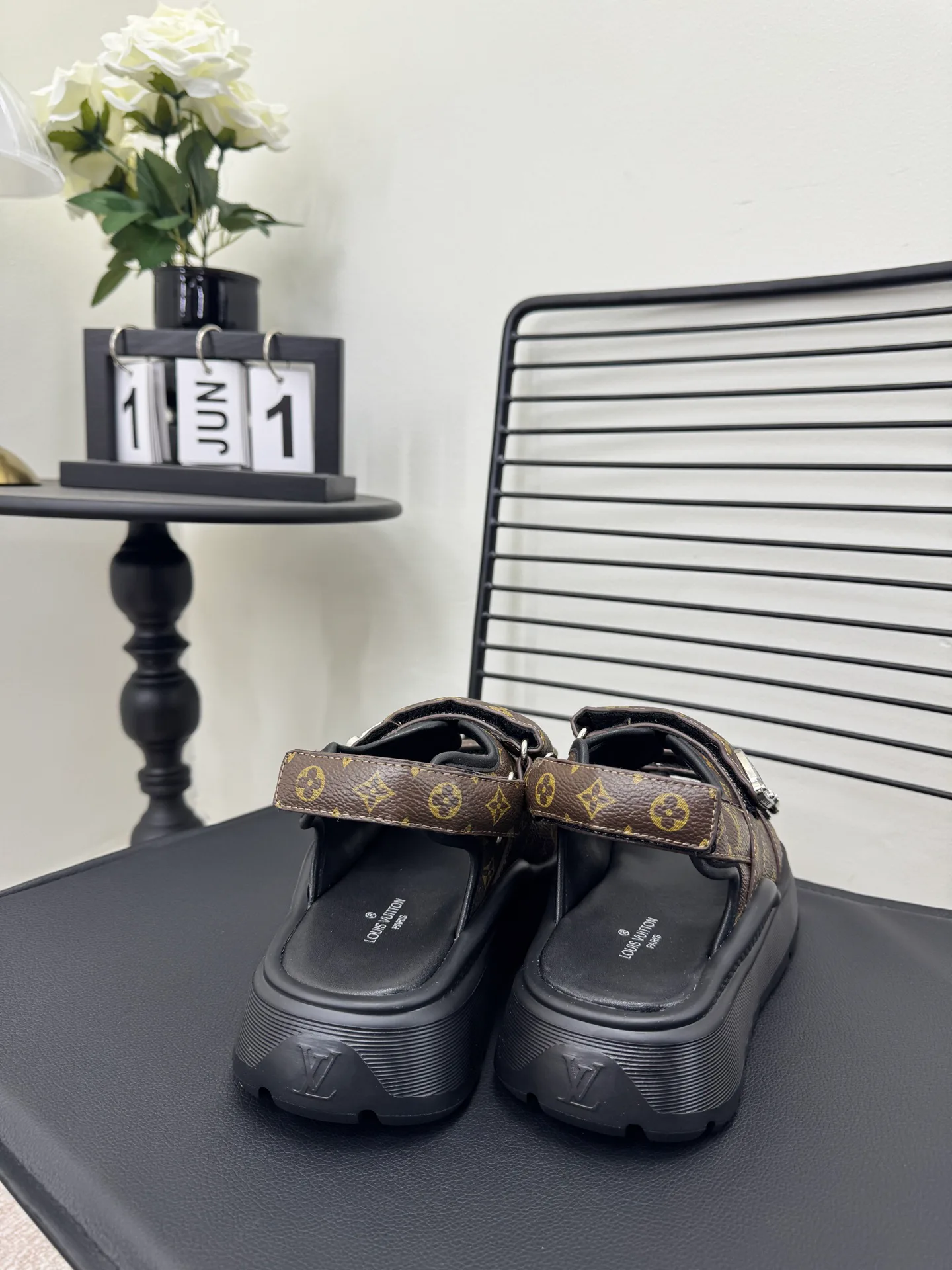 Сандалии Женские Louis Vuitton 11055246