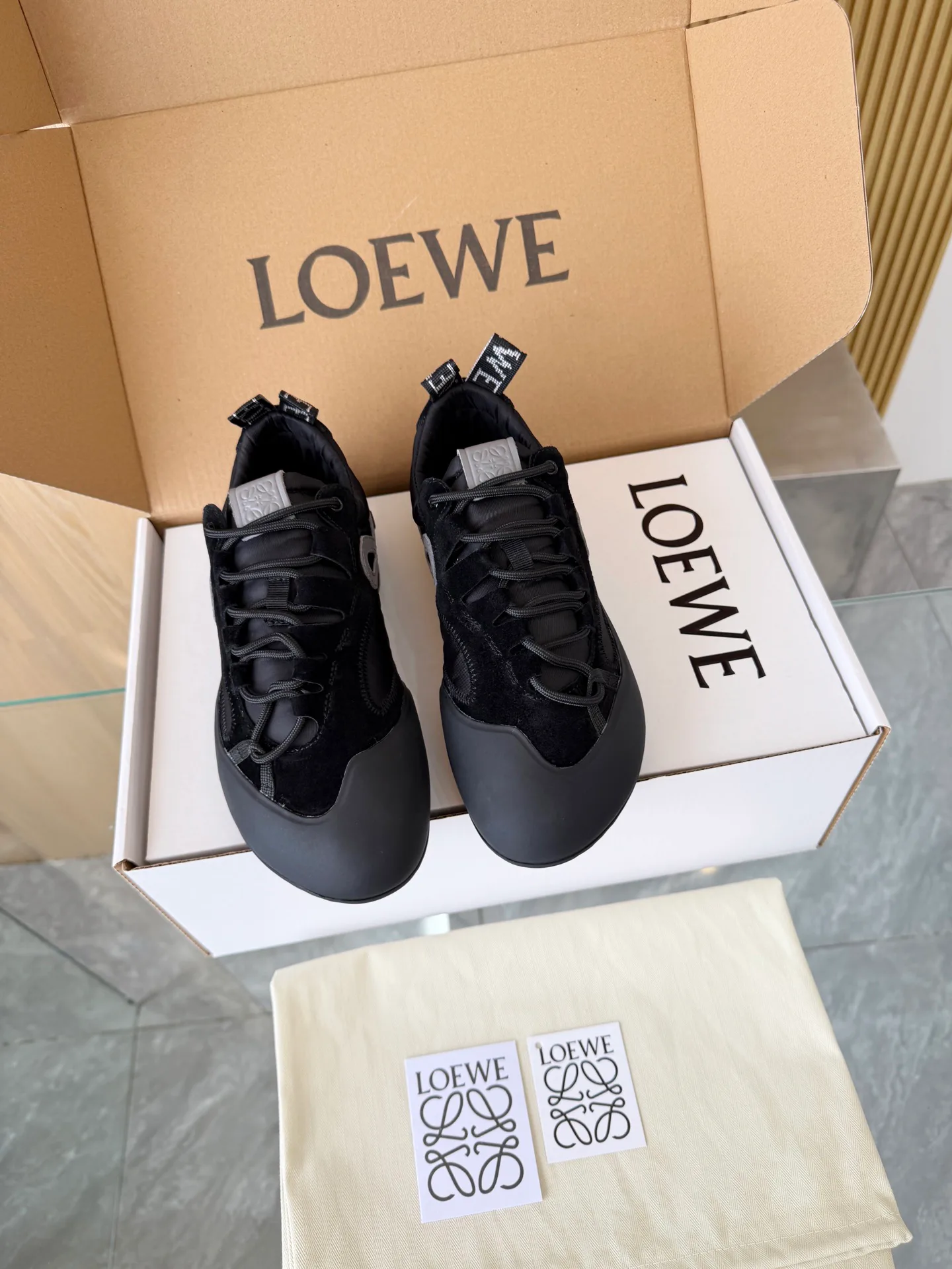 Кроссовки Женские Loewe 18637614