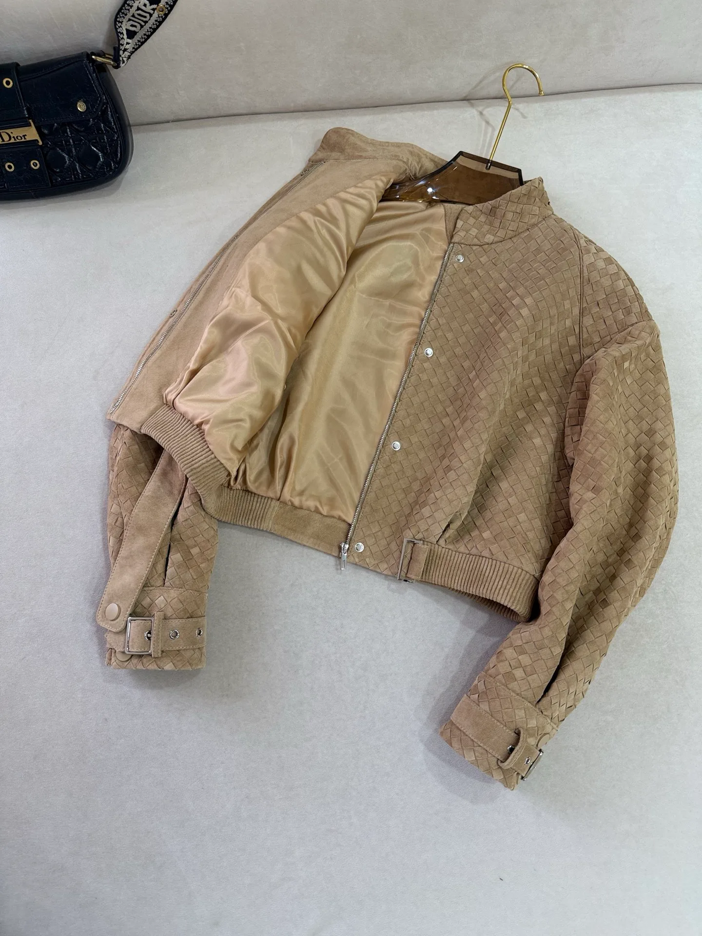 Кожаные Куртки И Дублёнки Женские Bottega Veneta 18208775