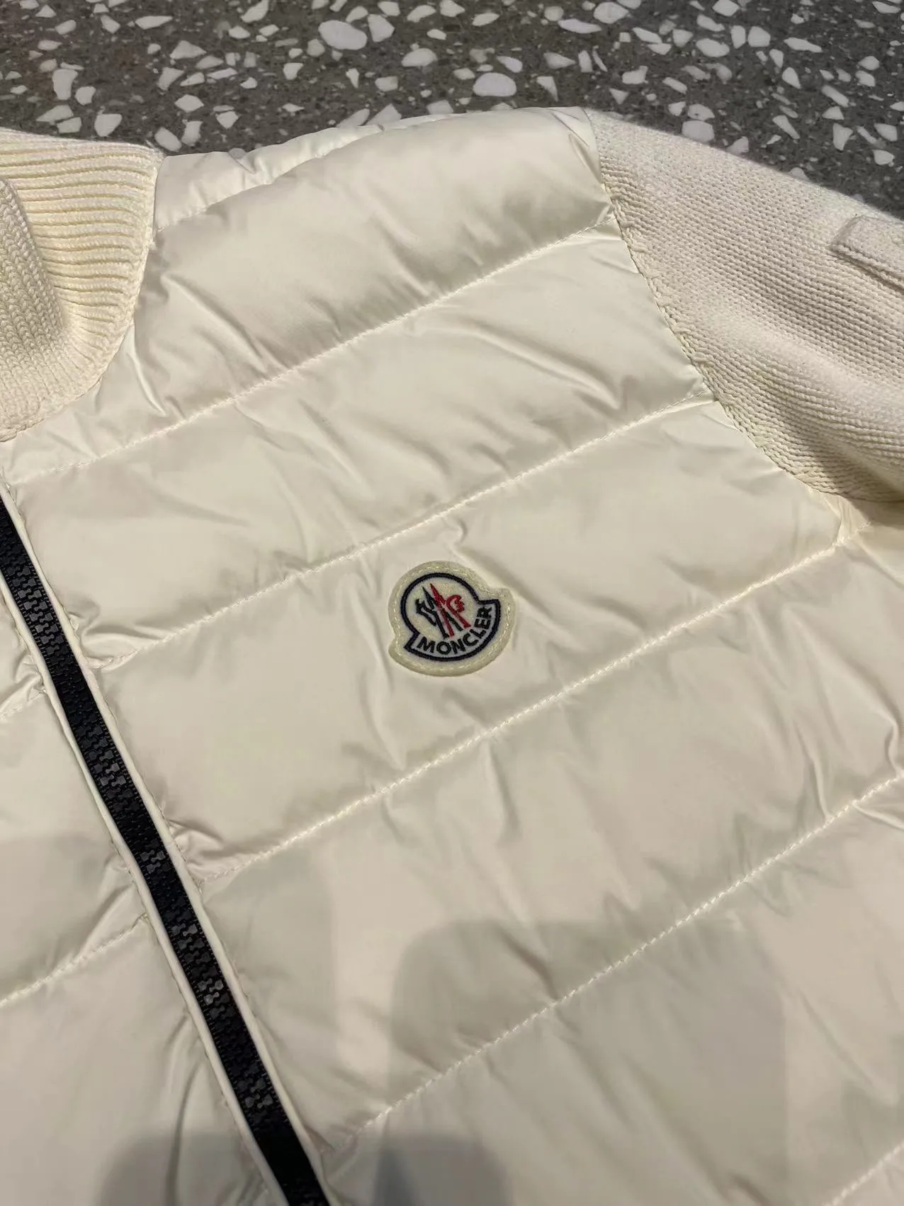 Куртки И Пуховики Мужские Moncler 17542616
