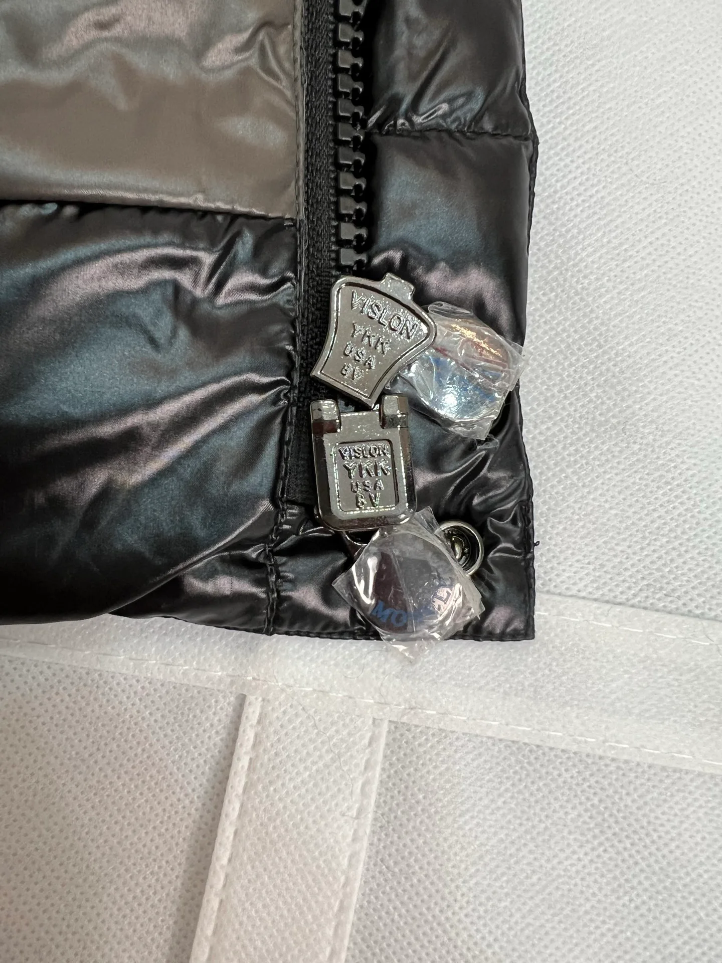 Жилеты Женские Moncler 18111357