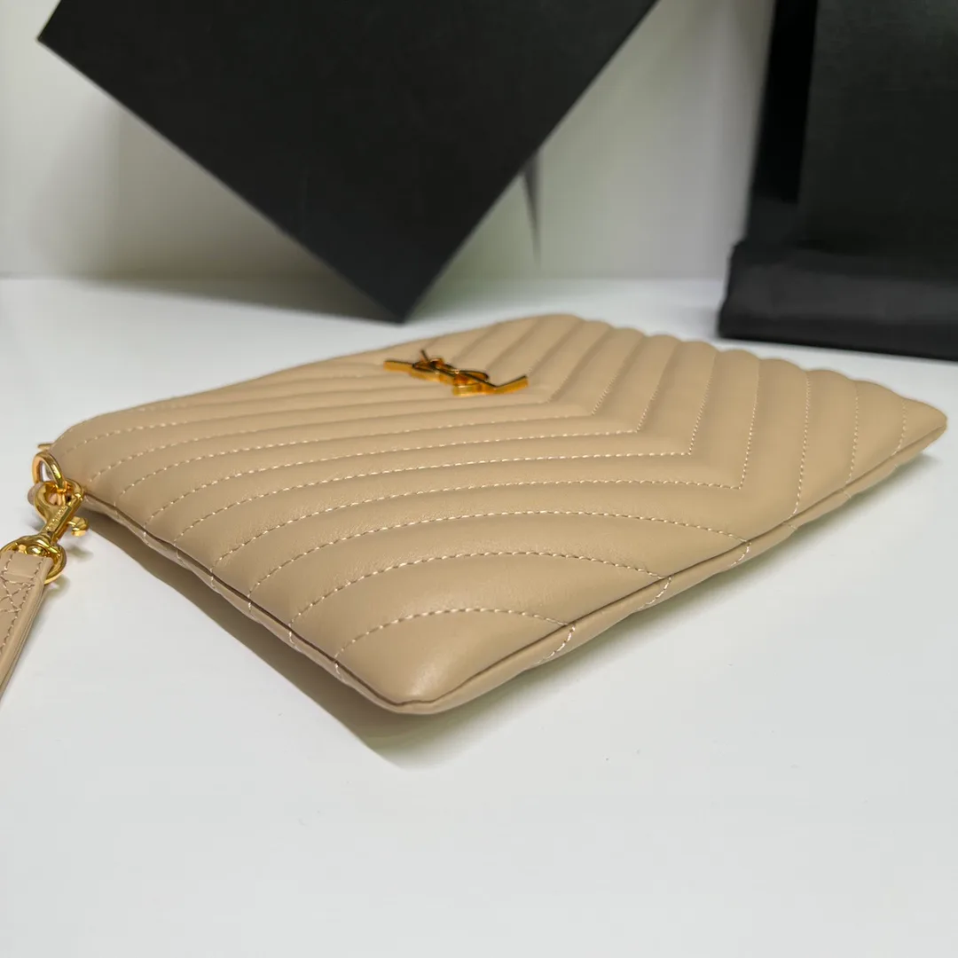 Клатчи Женские Louis Vuitton 143606
