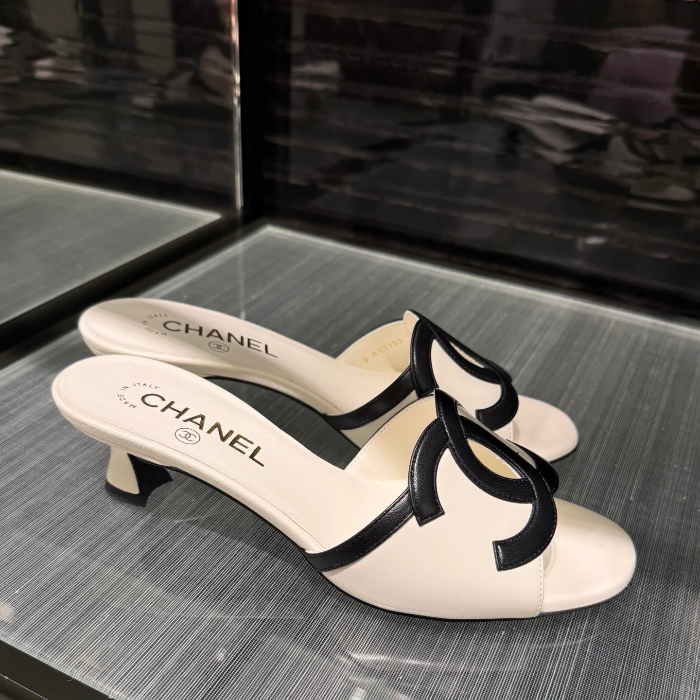 Кошельки Chanel 11571382