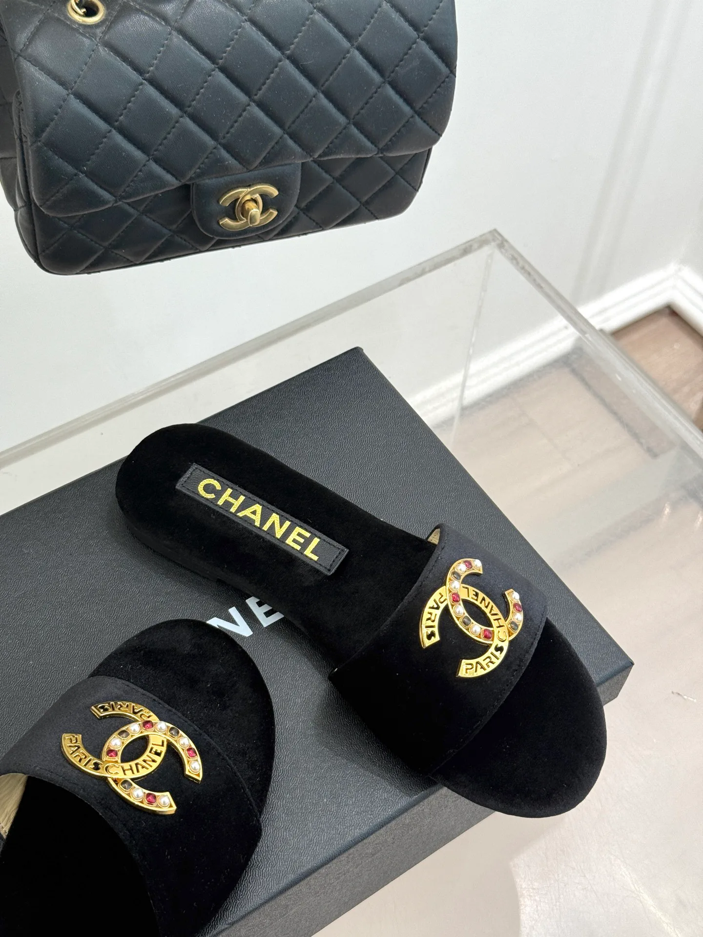 Шлепанцы Женские Chanel 14374