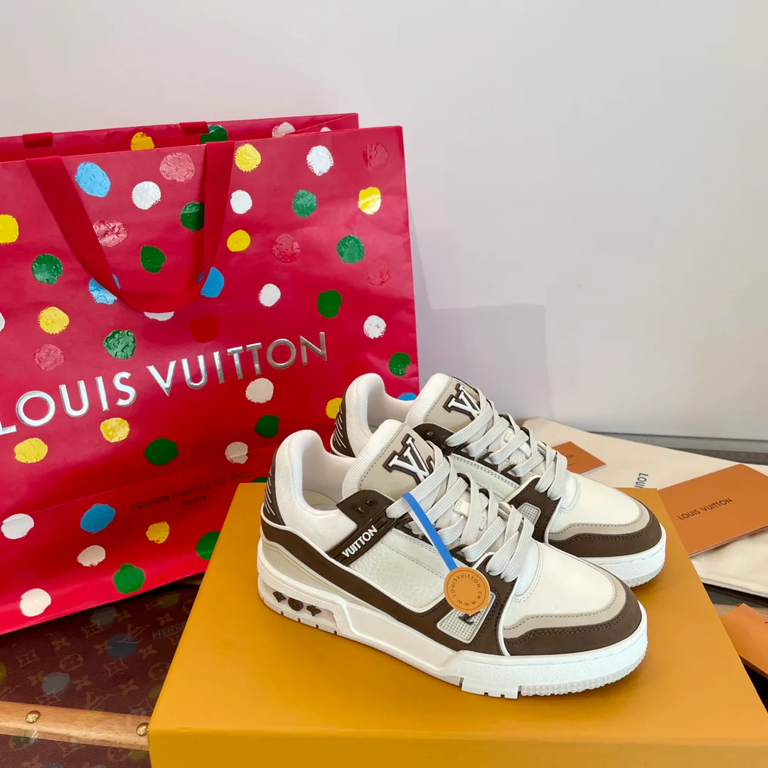 Кроссовки Женские Louis Vuitton 2296974