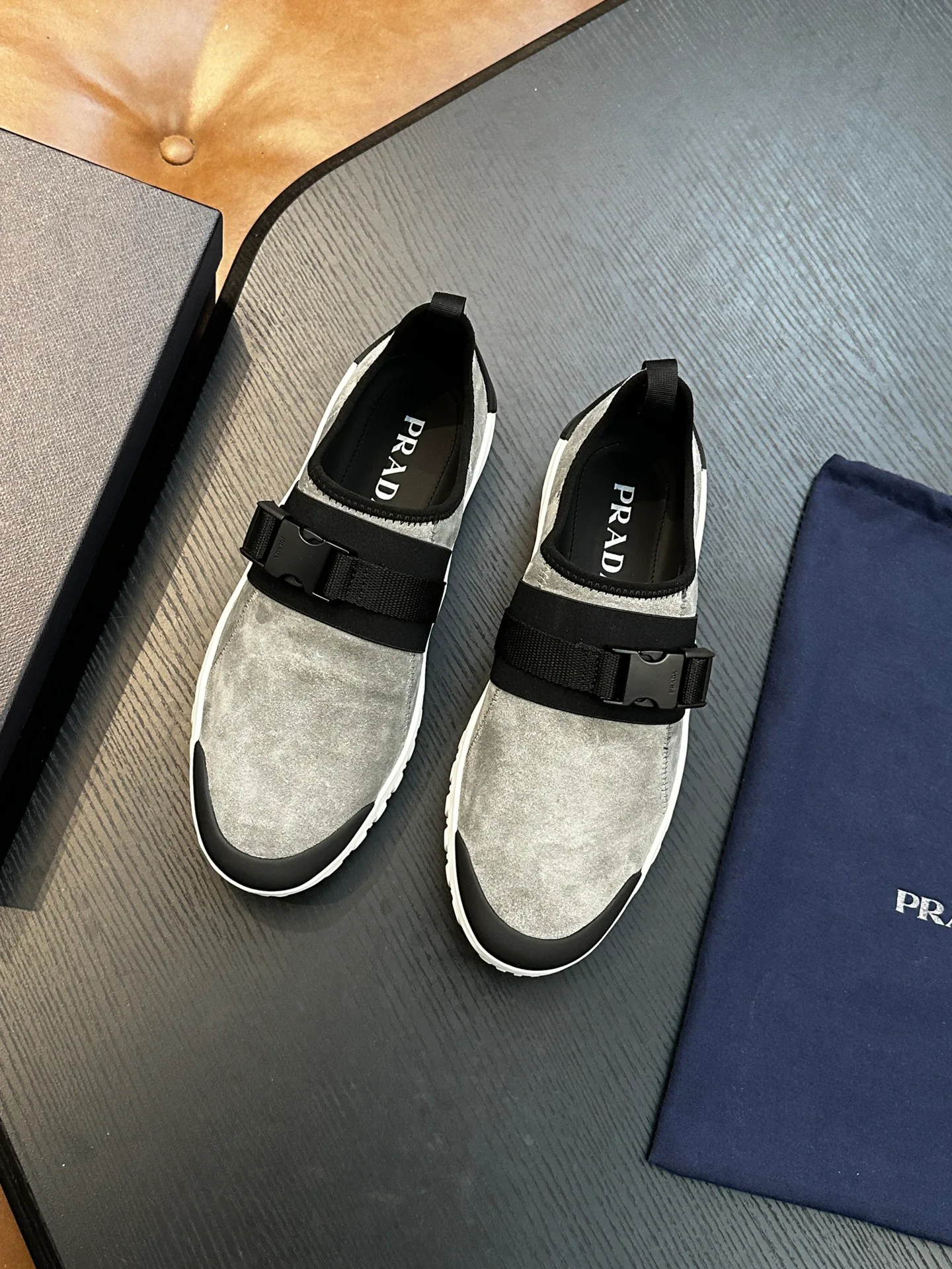 Кроссовки Мужские Prada 405047