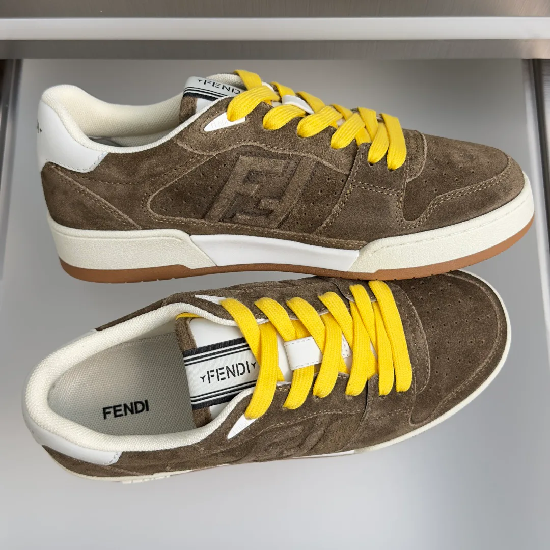 Кроссовки Женские Fendi 17729644