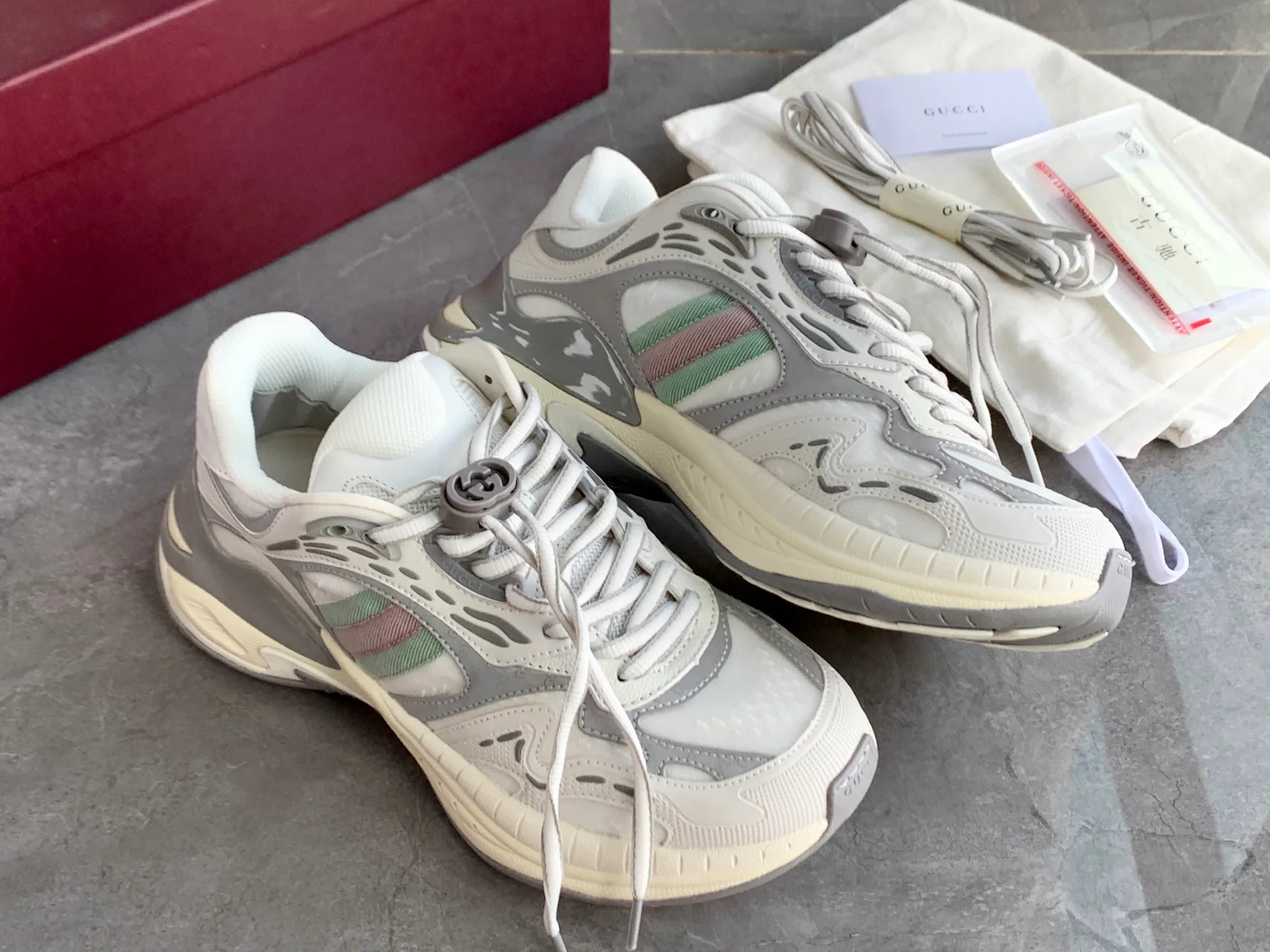 Кроссовки Женские Gucci 173453