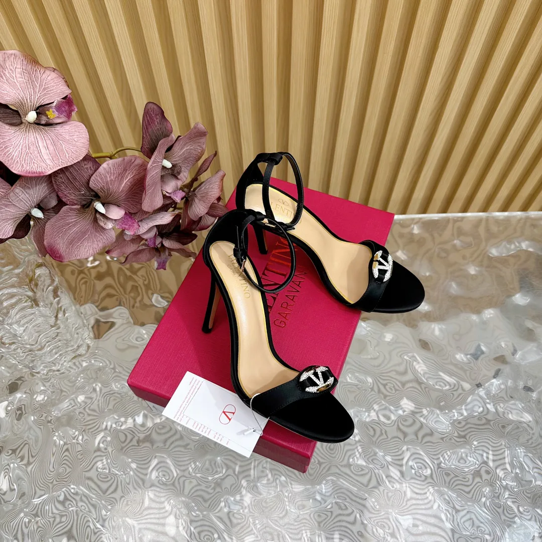 Босоножки Женские Valentino 4292