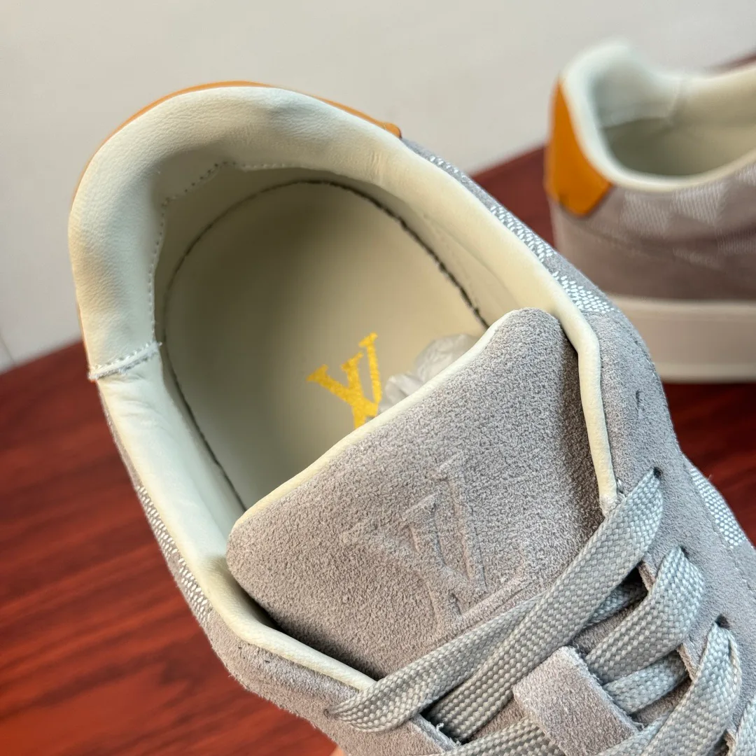 Кроссовки Мужские Louis Vuitton 18243542