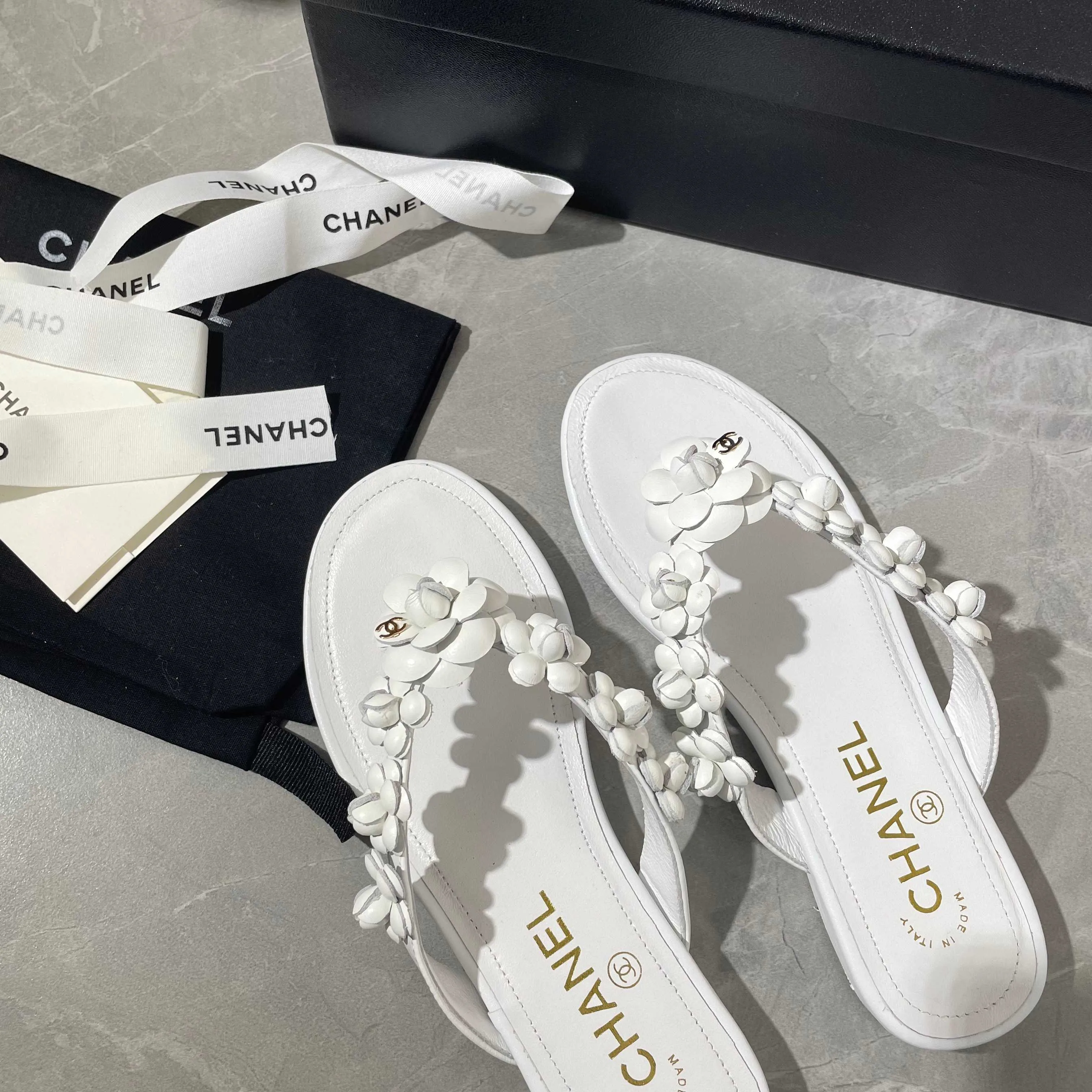 Шлепанцы Женские Chanel 17947067