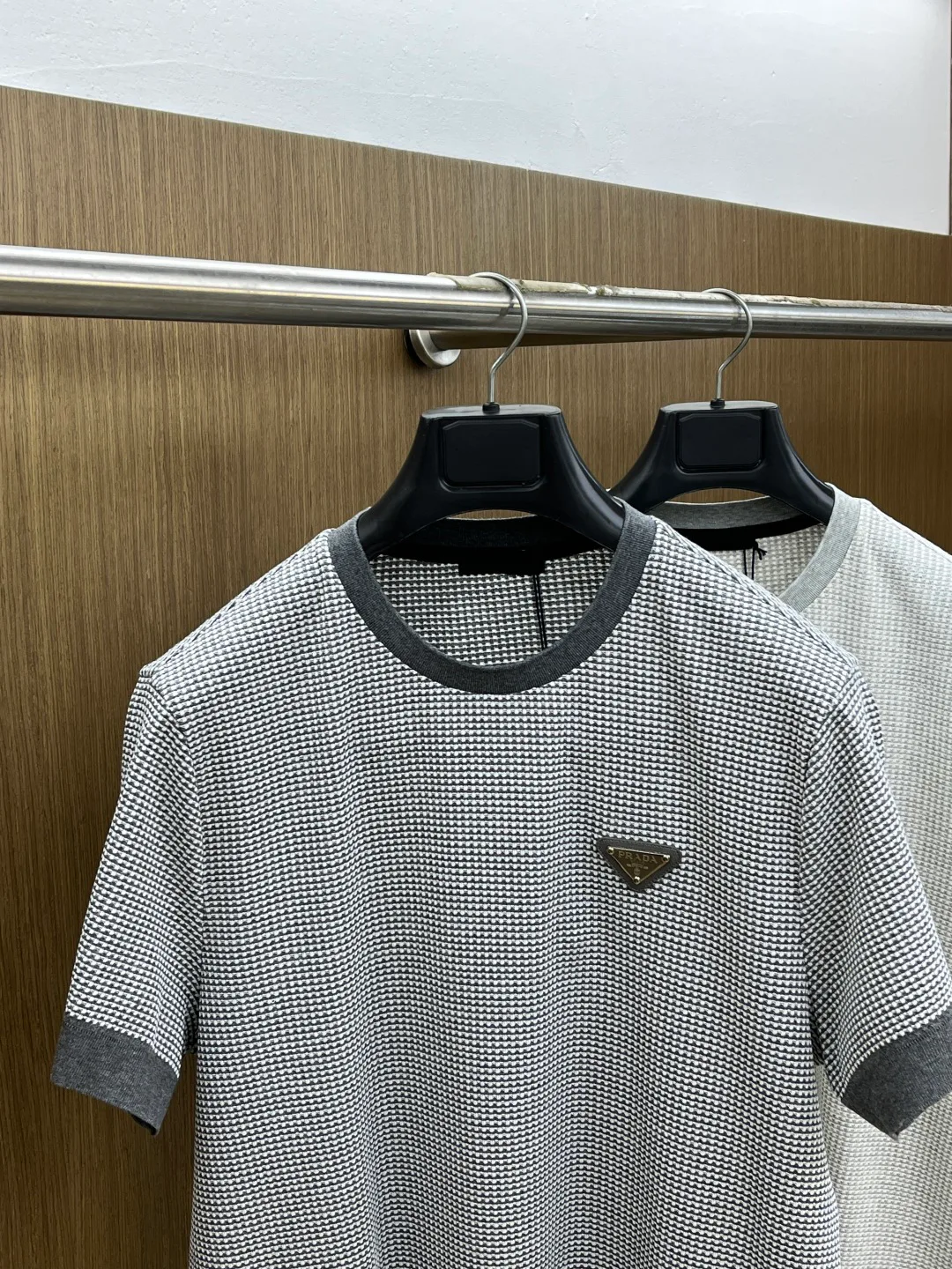 Футболки Мужские Prada 11756527