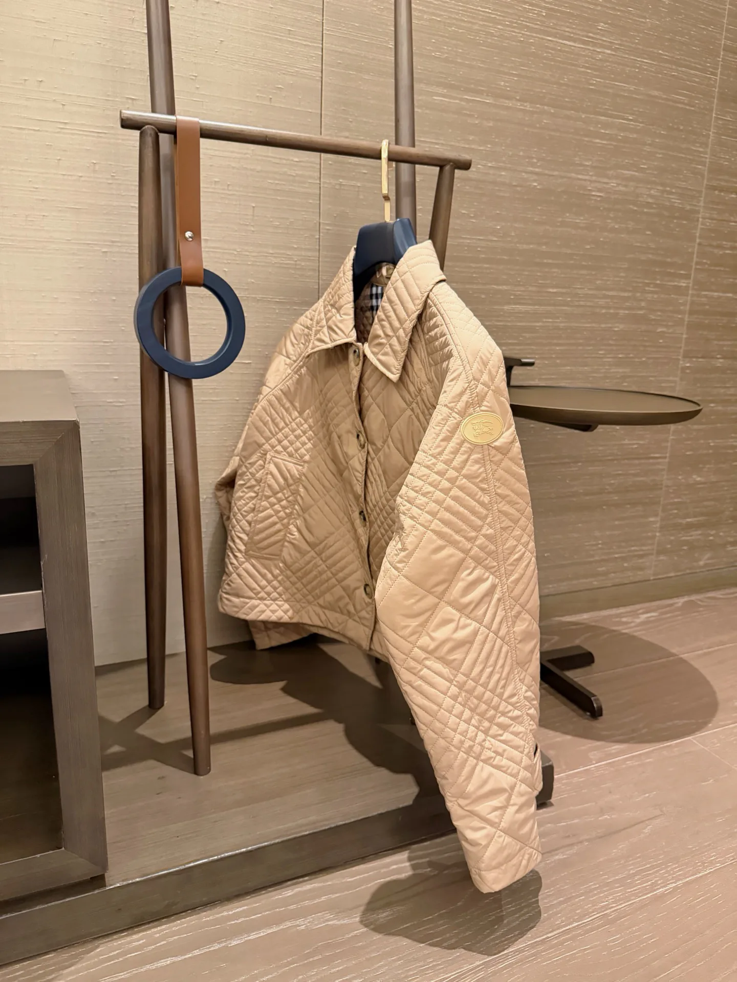 Куртки И Пуховики Женские Burberry 19567171