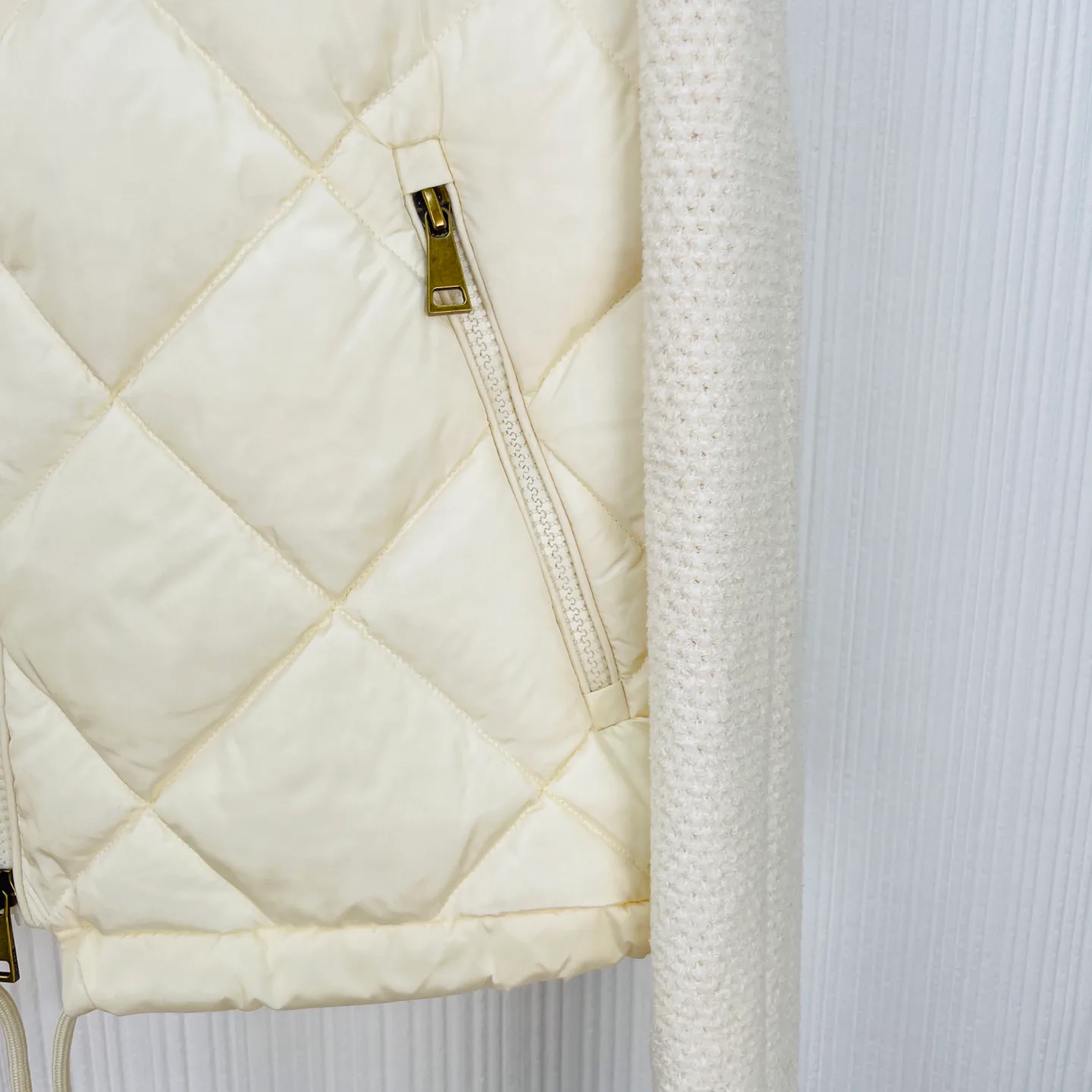 Куртки И Пуховики Женские Moncler 19111919