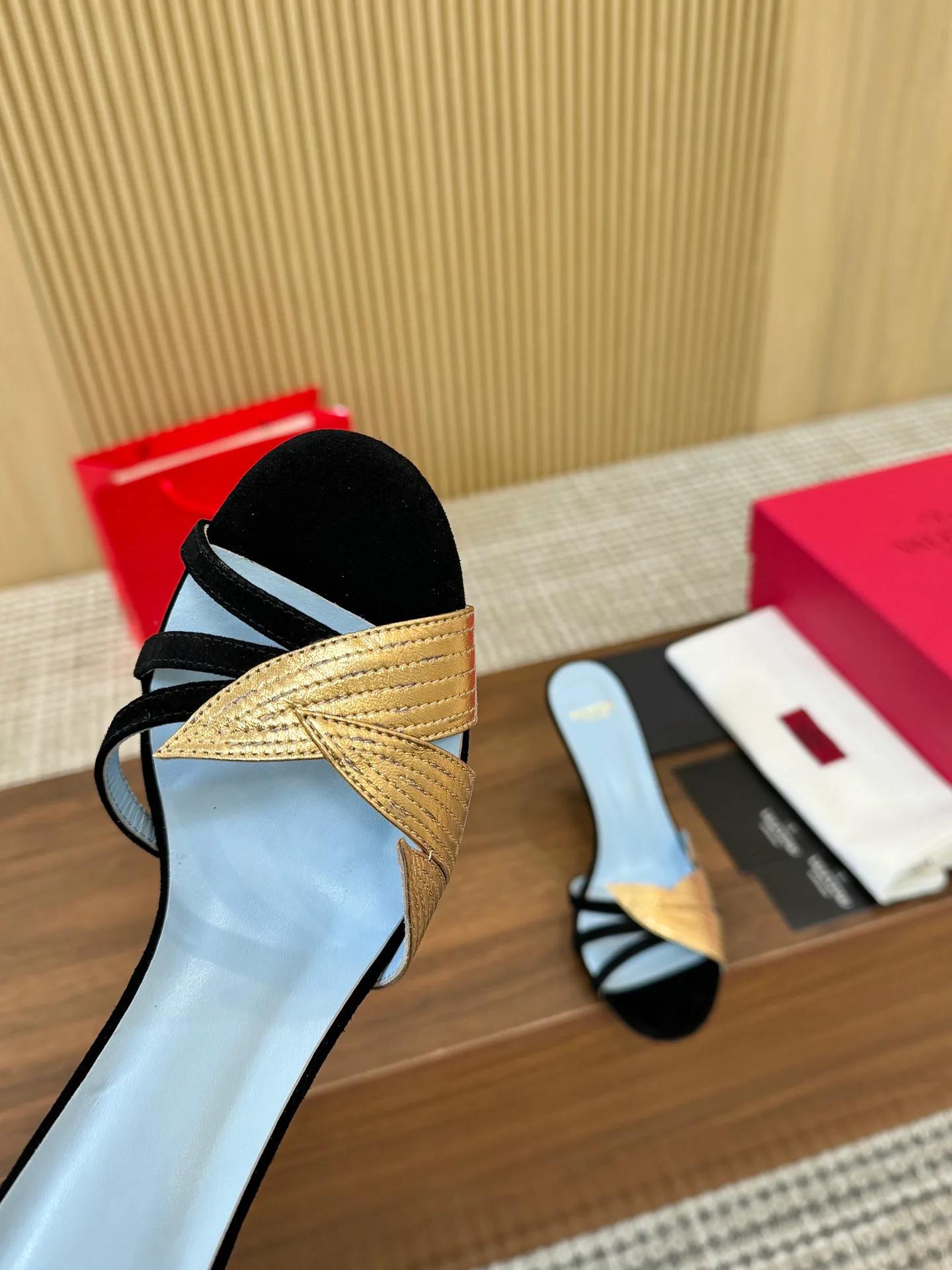 Босоножки Женские Valentino 9737239