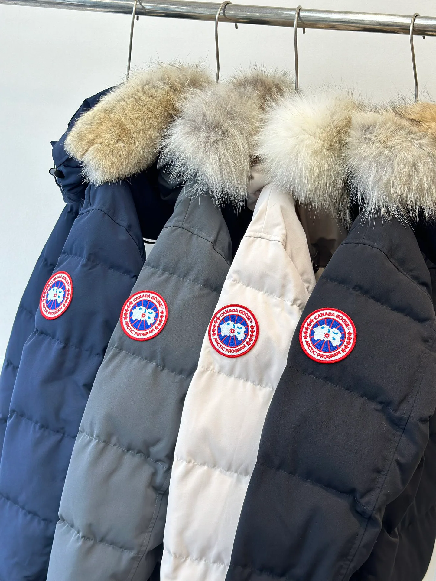 Куртки И Пуховики Мужские Canada Goose 5494153