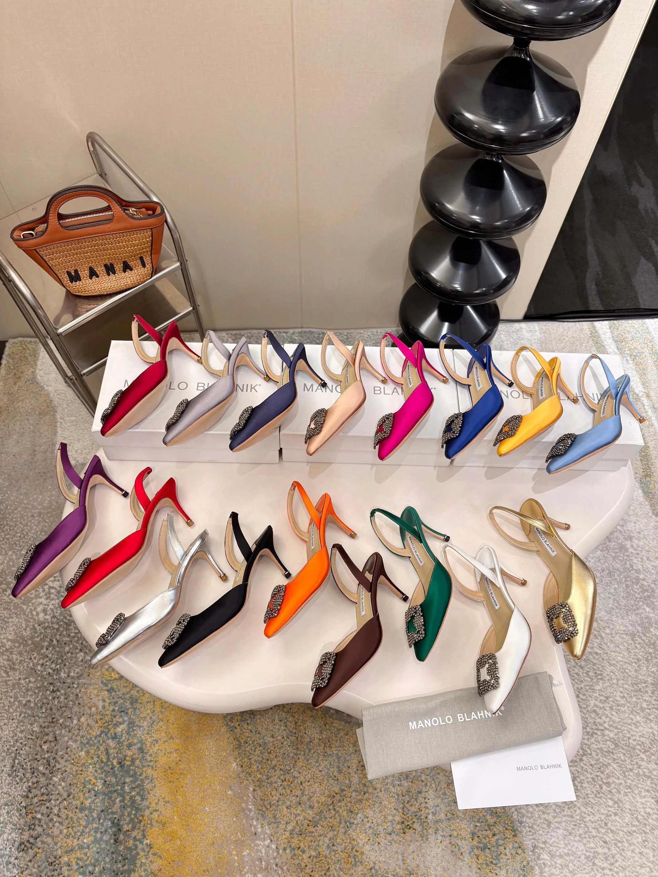 Туфли Женские Manolo Blahnik 17163305