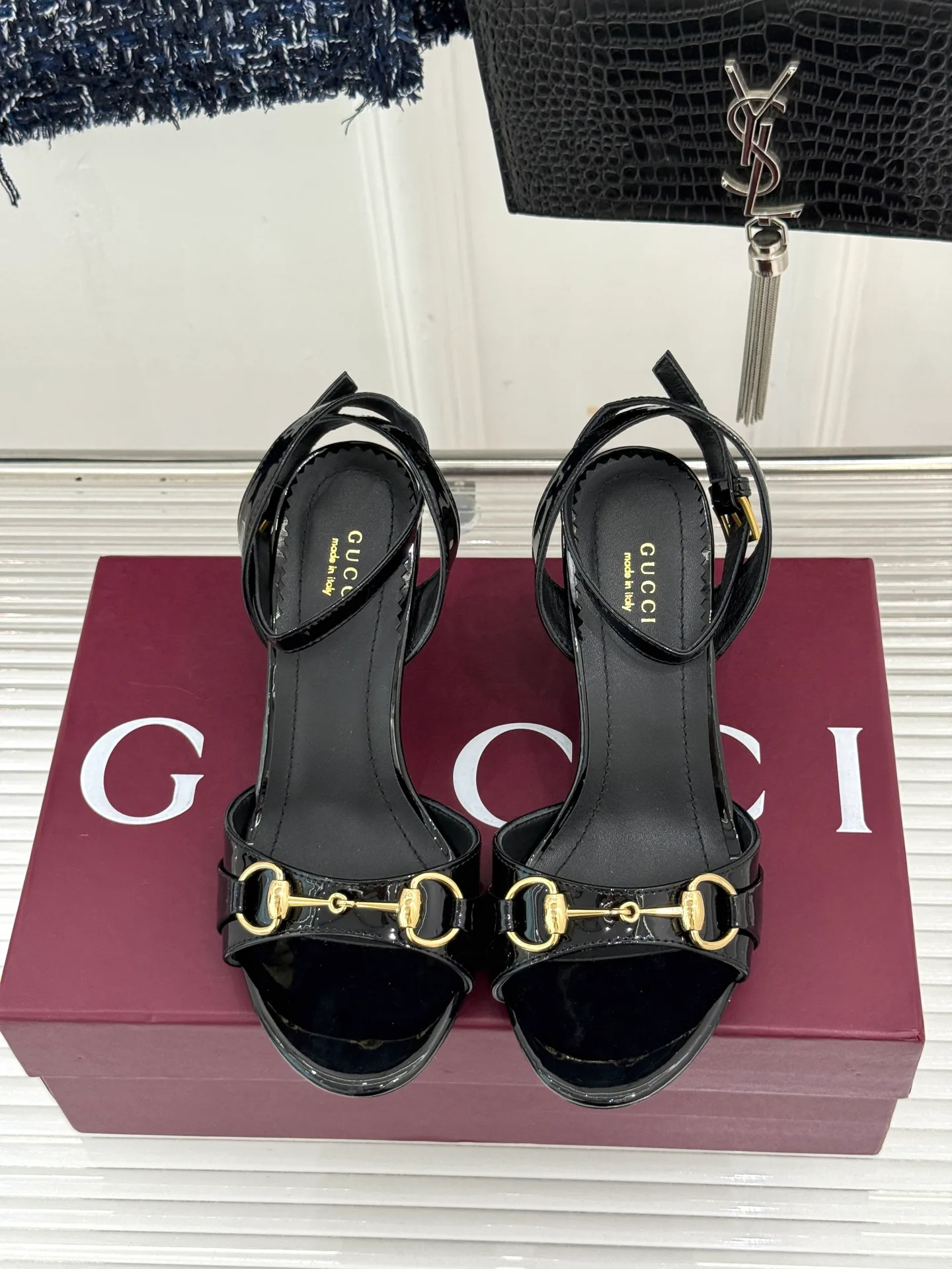 Босоножки Женские Gucci 18034495